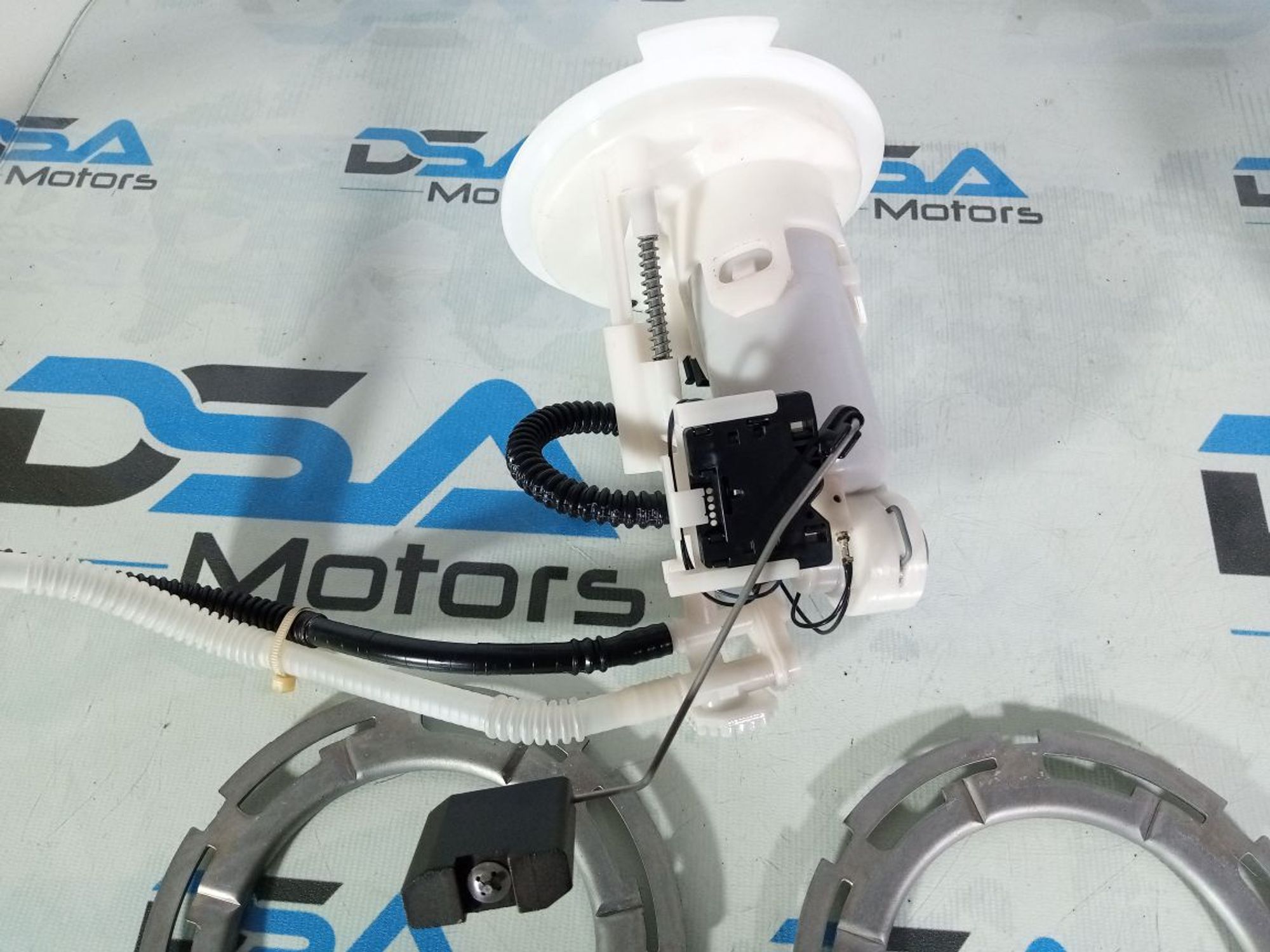 https://ycs.partsauto.market/partsauto-images/thmbs/userImages/b7628e092085f1f91467af1afb6e7630/part/38495071-24f3-4811-9e4c-14c50cba3bb0_1740839345697.jpg