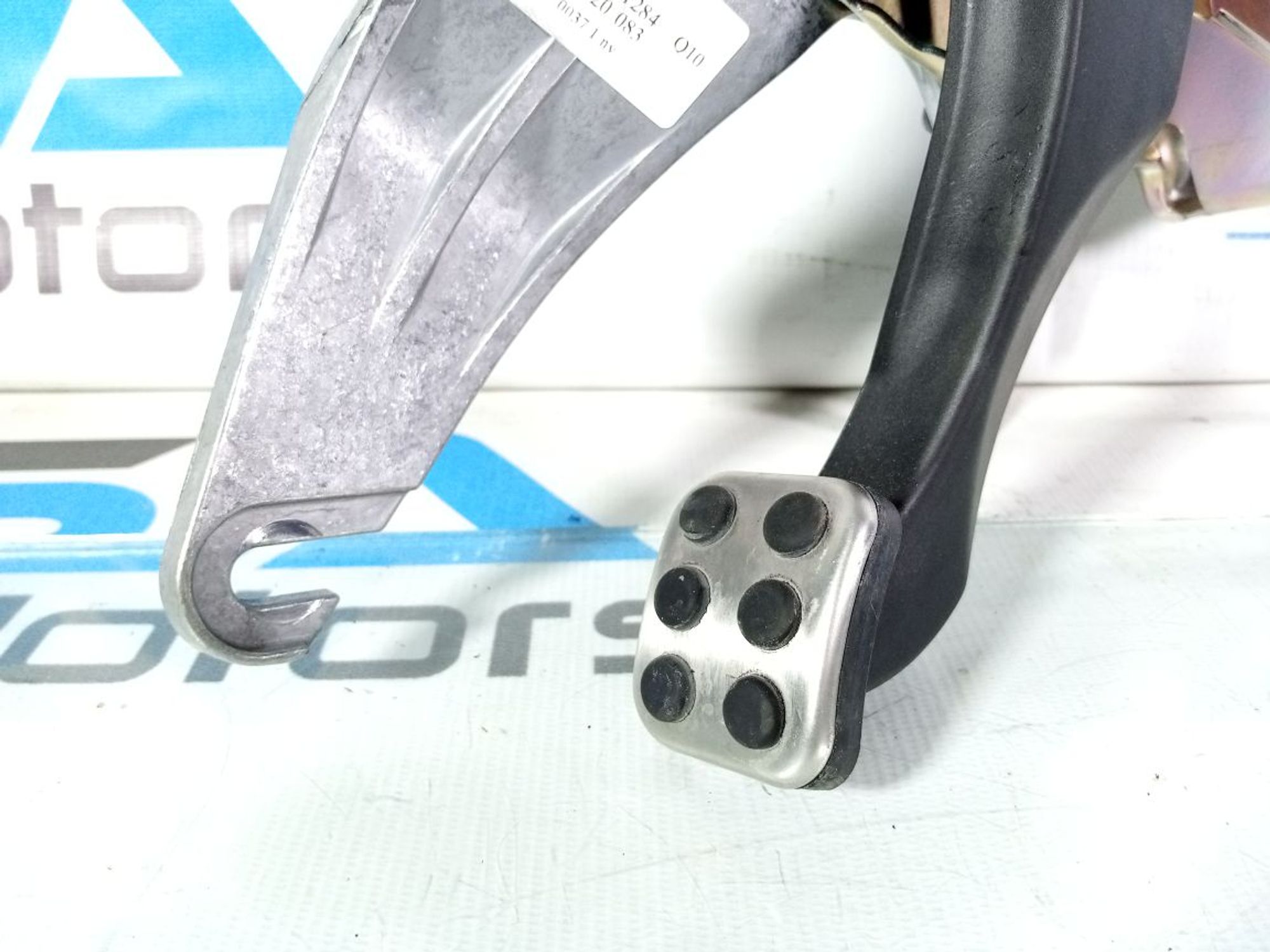 https://ycs.partsauto.market/partsauto-images/thmbs/userImages/b7628e092085f1f91467af1afb6e7630/part/38ebe64b-7da1-435e-8dd4-d384a2c78ace_1747024007867.jpg