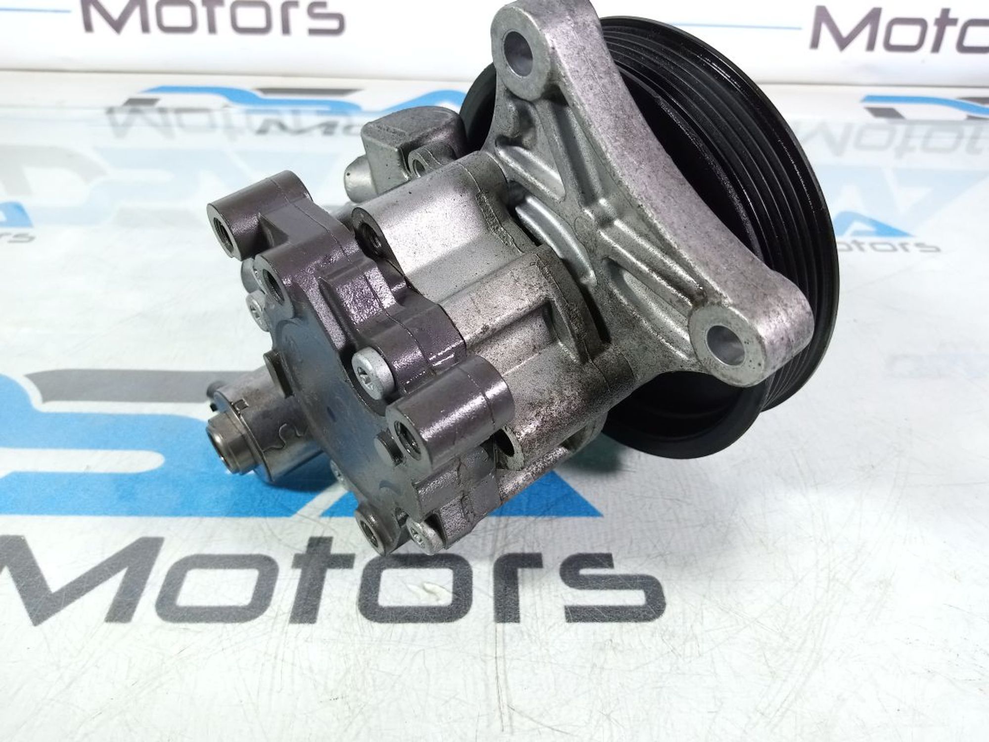 https://ycs.partsauto.market/partsauto-images/thmbs/userImages/b7628e092085f1f91467af1afb6e7630/part/3914c764-d273-47b3-85f3-c4a66924168b_1744737838624.jpg