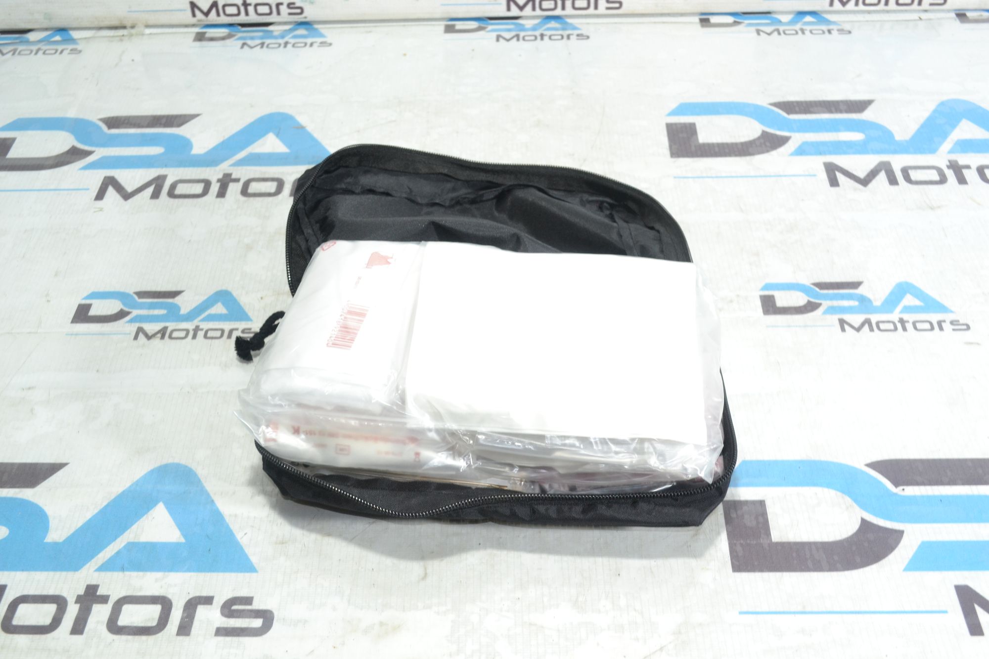 https://ycs.partsauto.market/partsauto-images/thmbs/userImages/b7628e092085f1f91467af1afb6e7630/part/3988ad7e-f177-41f0-bbe9-9616174f92d0_1781007334656.jpg