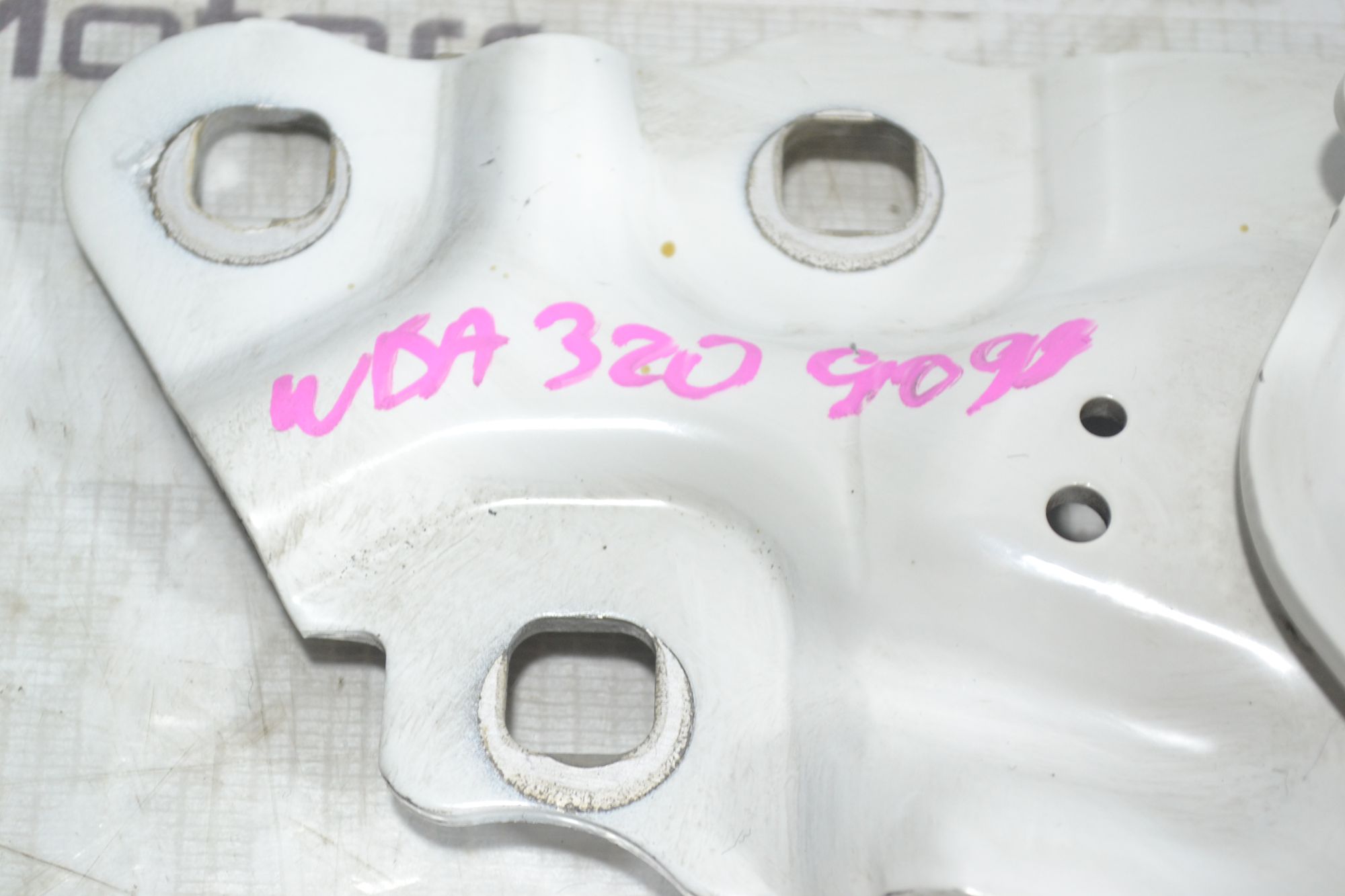 https://ycs.partsauto.market/partsauto-images/thmbs/userImages/b7628e092085f1f91467af1afb6e7630/part/39de5a23-a31c-4605-82bd-24e17b27f2f7_1781267198678.jpg