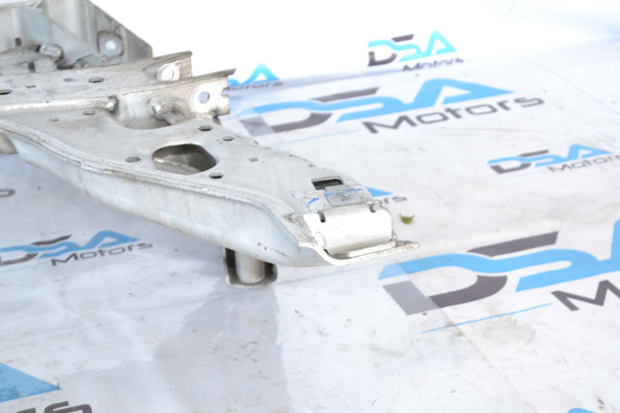https://ycs.partsauto.market/partsauto-images/thmbs/userImages/b7628e092085f1f91467af1afb6e7630/part/3aaba5c7-88a4-4f79-b400-94b26ca50003_1781508273983.jpg