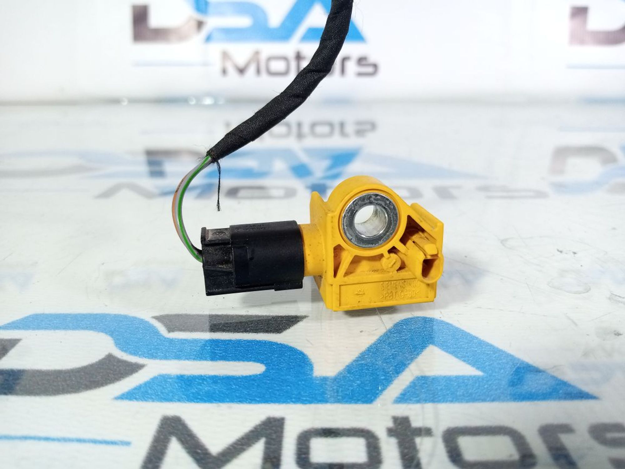 https://ycs.partsauto.market/partsauto-images/thmbs/userImages/b7628e092085f1f91467af1afb6e7630/part/3ad7061d-5b73-45bc-9f1f-7816b47788eb_1740140147631.jpg