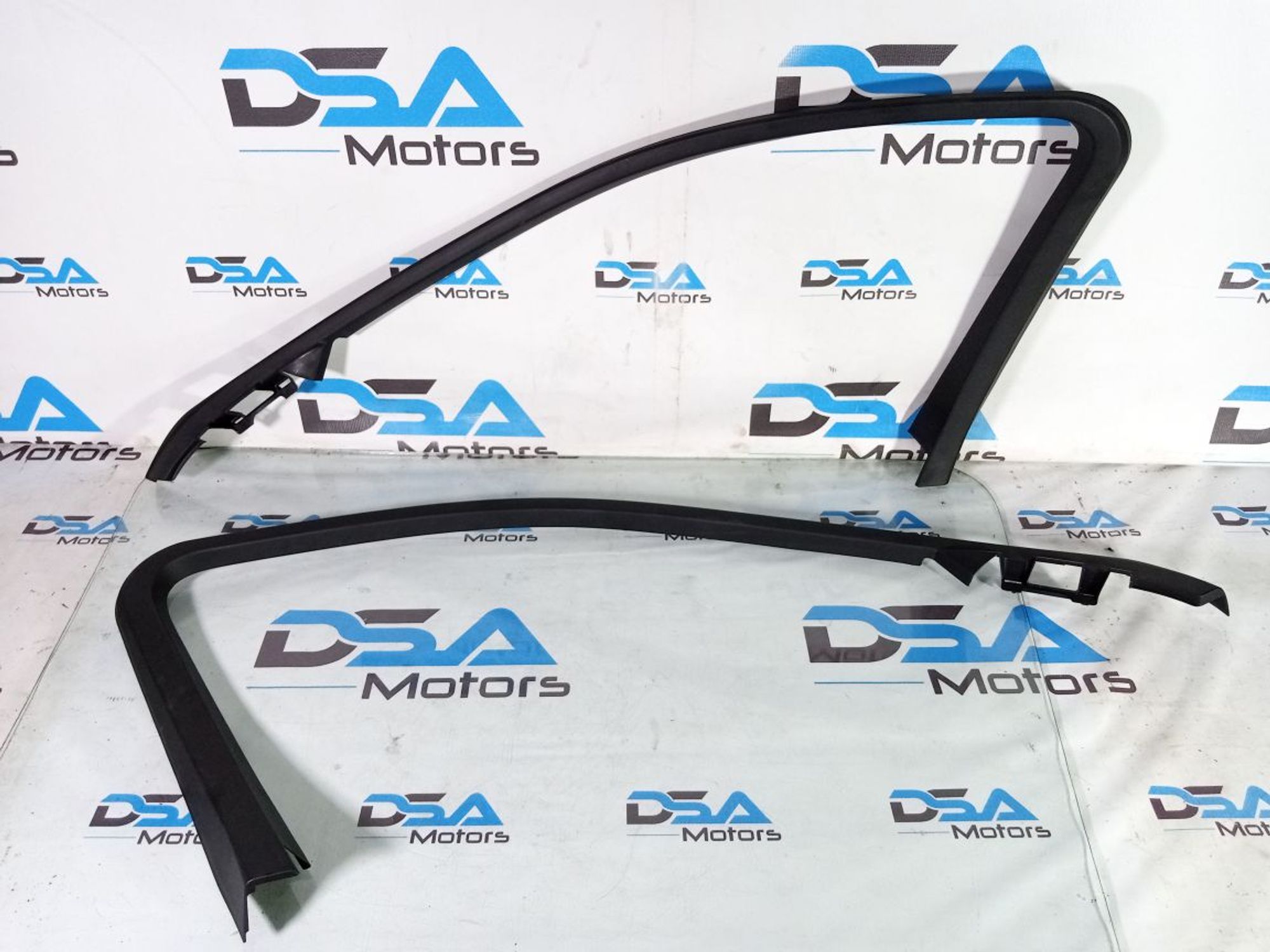 https://ycs.partsauto.market/partsauto-images/thmbs/userImages/b7628e092085f1f91467af1afb6e7630/part/3af3c12c-d9cd-4e67-b558-a378a8a71d91_1735992501478.jpg