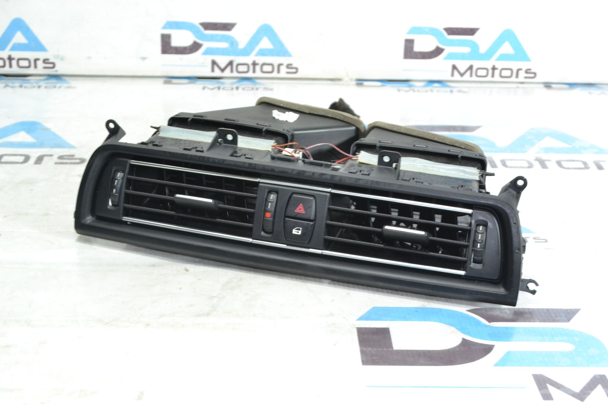 https://ycs.partsauto.market/partsauto-images/thmbs/userImages/b7628e092085f1f91467af1afb6e7630/part/3b090b3d-0253-48cb-878e-3238f6c370cc_1780983508090.jpg