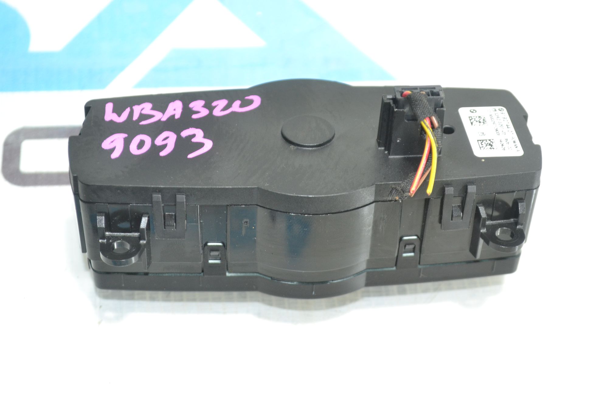 https://ycs.partsauto.market/partsauto-images/thmbs/userImages/b7628e092085f1f91467af1afb6e7630/part/3b42bdab-9d8d-4c37-a3f8-3272a645f231_1781007828115.jpg