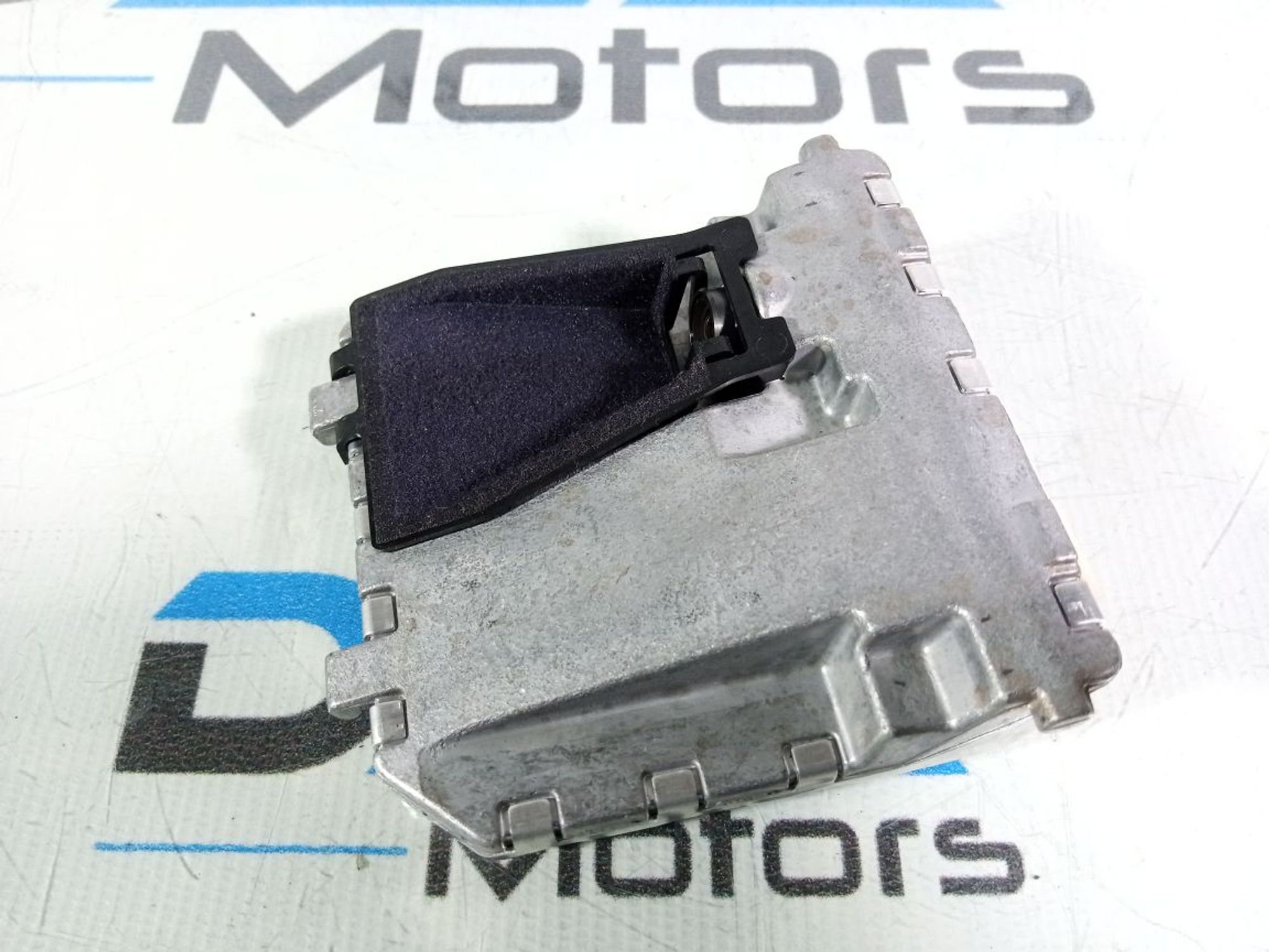 https://ycs.partsauto.market/partsauto-images/thmbs/userImages/b7628e092085f1f91467af1afb6e7630/part/3b4529a2-bdc5-4f68-8bdb-f8a505359a5f_1742368653456.jpg