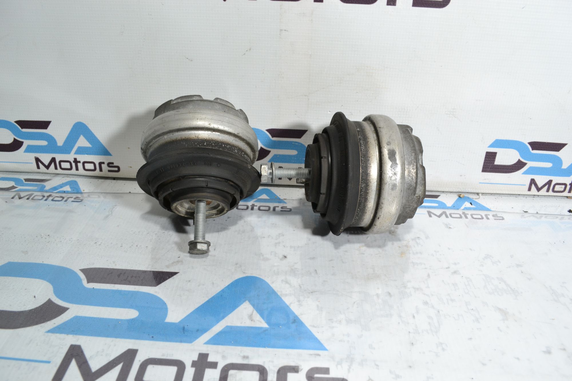 https://ycs.partsauto.market/partsauto-images/thmbs/userImages/b7628e092085f1f91467af1afb6e7630/part/3b59a358-fd50-40d4-962a-d3fa8f172385_1778064958567.jpg
