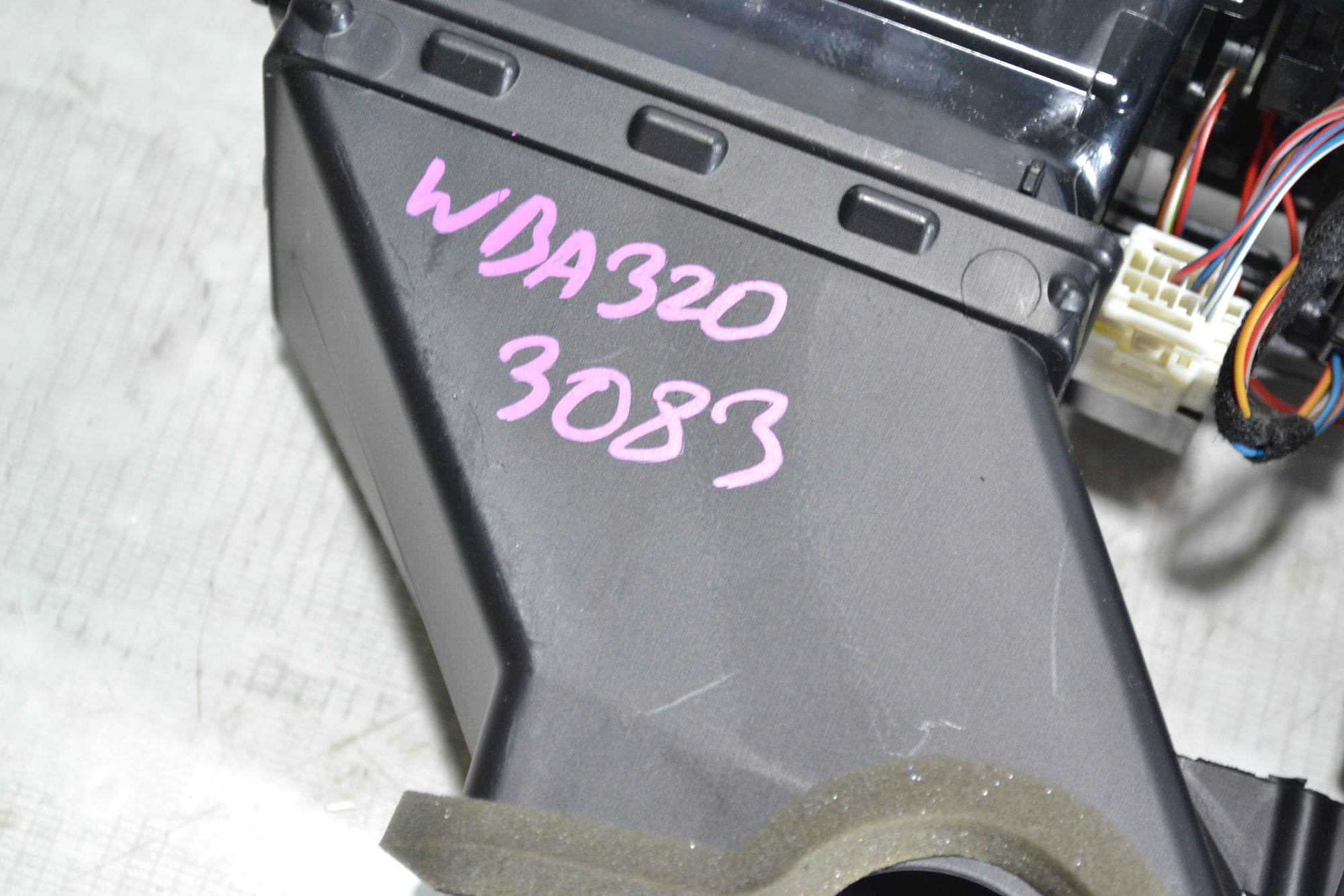 https://ycs.partsauto.market/partsauto-images/thmbs/userImages/b7628e092085f1f91467af1afb6e7630/part/3bac5f94-e45f-4cb4-8df5-023132841e7b_1780578243635.jpg