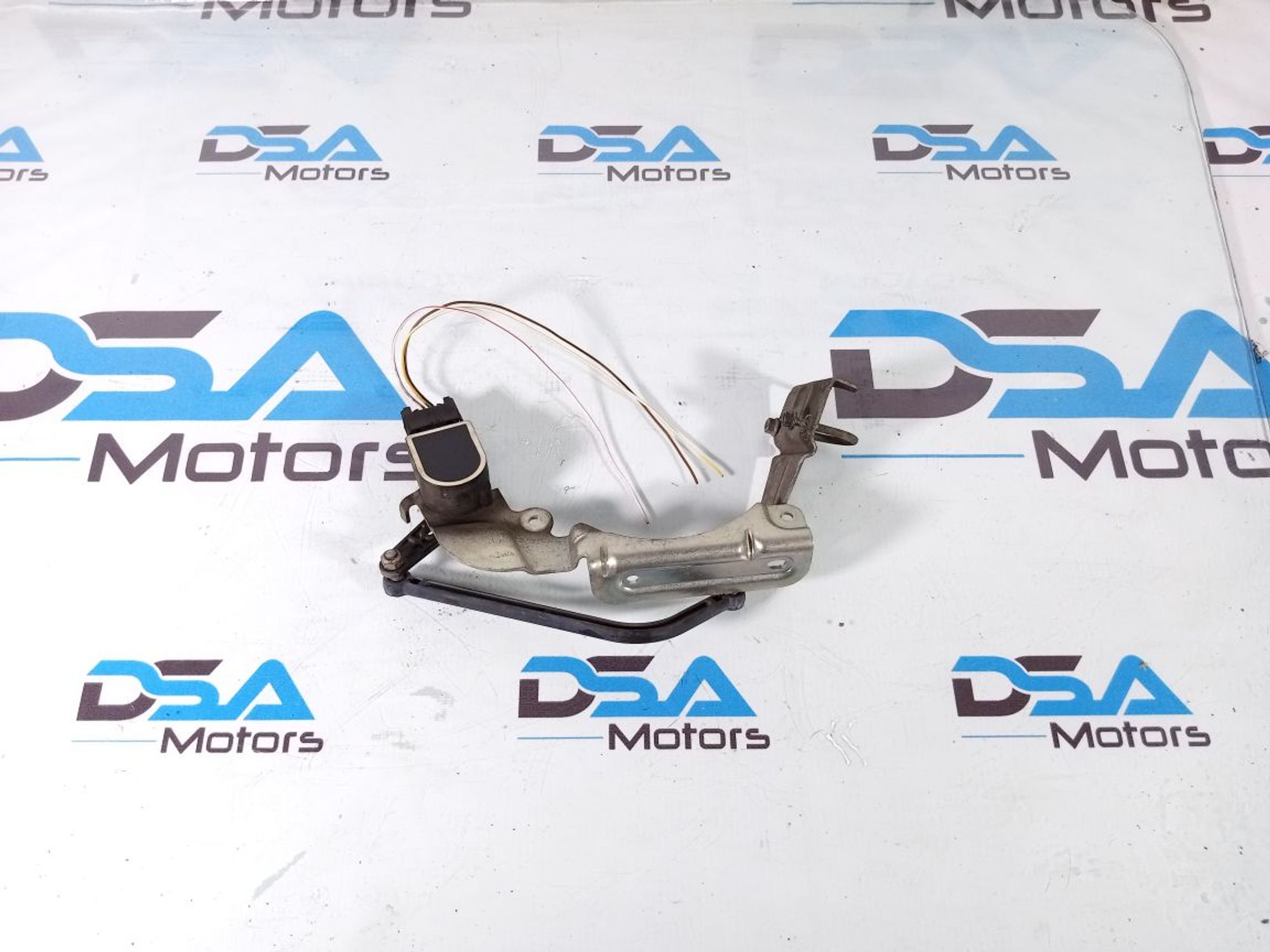 https://ycs.partsauto.market/partsauto-images/thmbs/userImages/b7628e092085f1f91467af1afb6e7630/part/3befffc8-b78d-4be2-afdf-d4dbddba8dc0_1720778827577.jpg