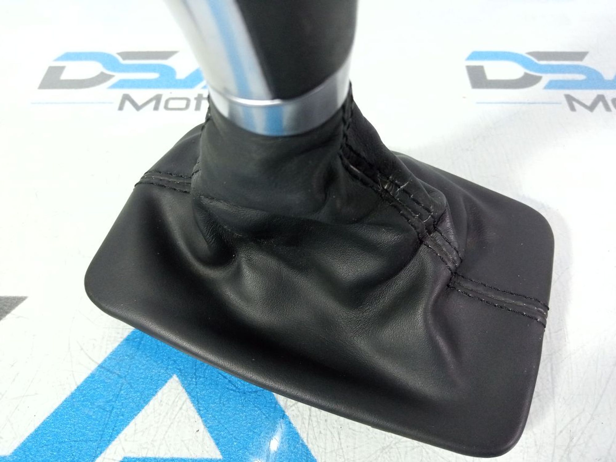 https://ycs.partsauto.market/partsauto-images/thmbs/userImages/b7628e092085f1f91467af1afb6e7630/part/3c24772a-47a3-4daa-a126-57e4367e65dd_1747719233080.jpg