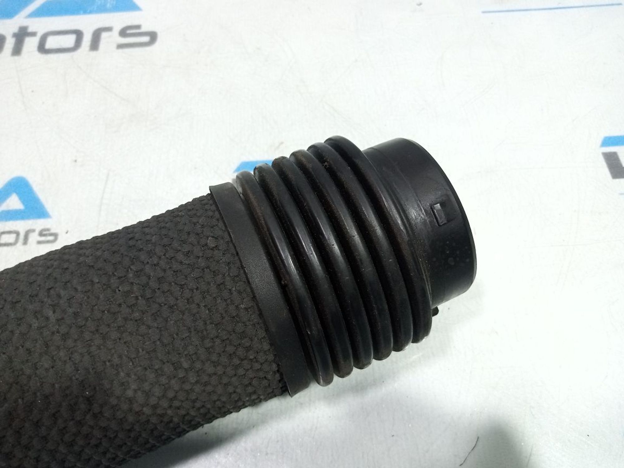 https://ycs.partsauto.market/partsauto-images/thmbs/userImages/b7628e092085f1f91467af1afb6e7630/part/3c251f6c-65cc-4794-9170-8bc743cb54bb_1749061311424.jpg