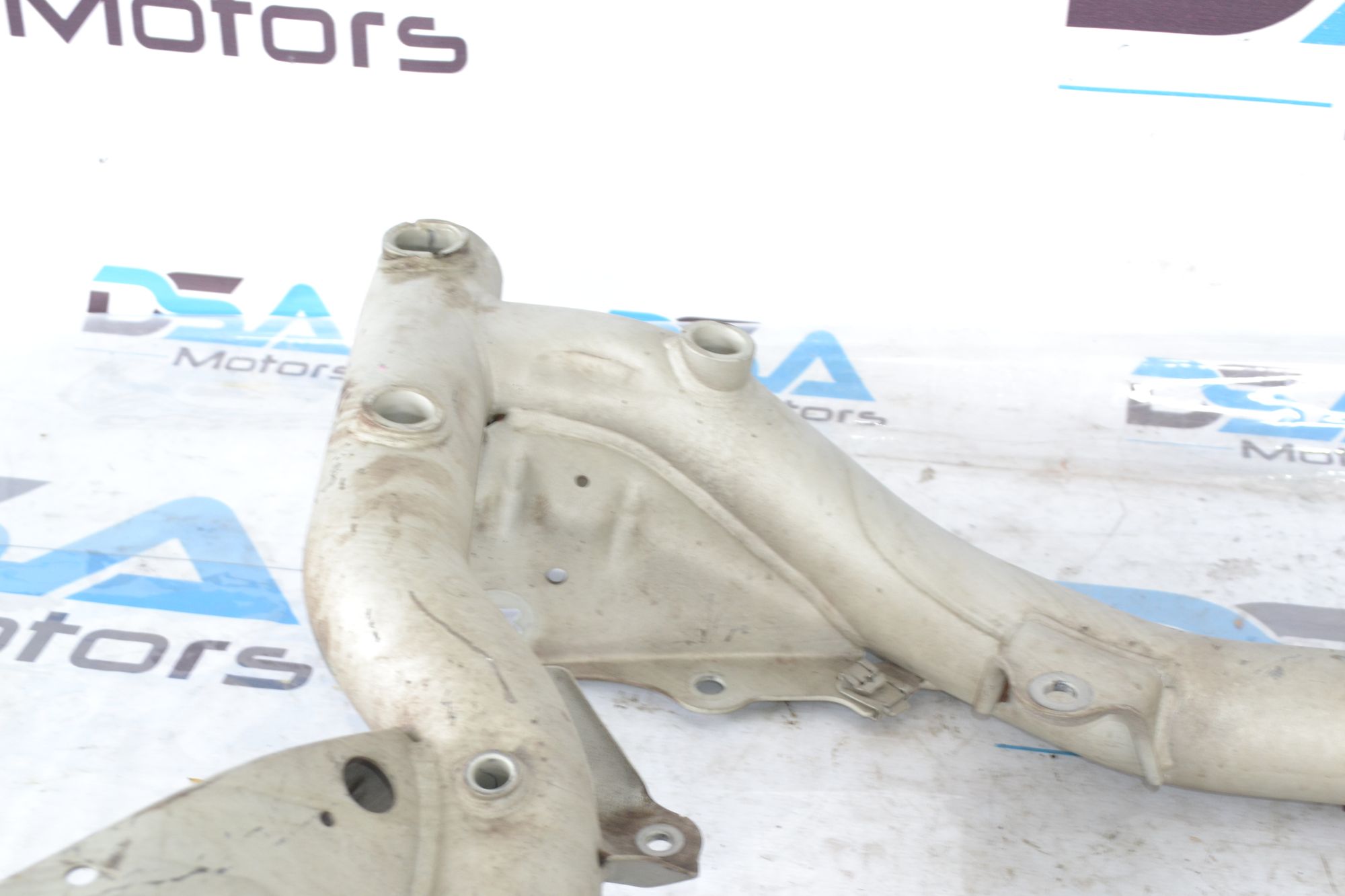 https://ycs.partsauto.market/partsauto-images/thmbs/userImages/b7628e092085f1f91467af1afb6e7630/part/3c950196-b97d-40bf-a732-7ad9d297eb95_1781613505251.jpg