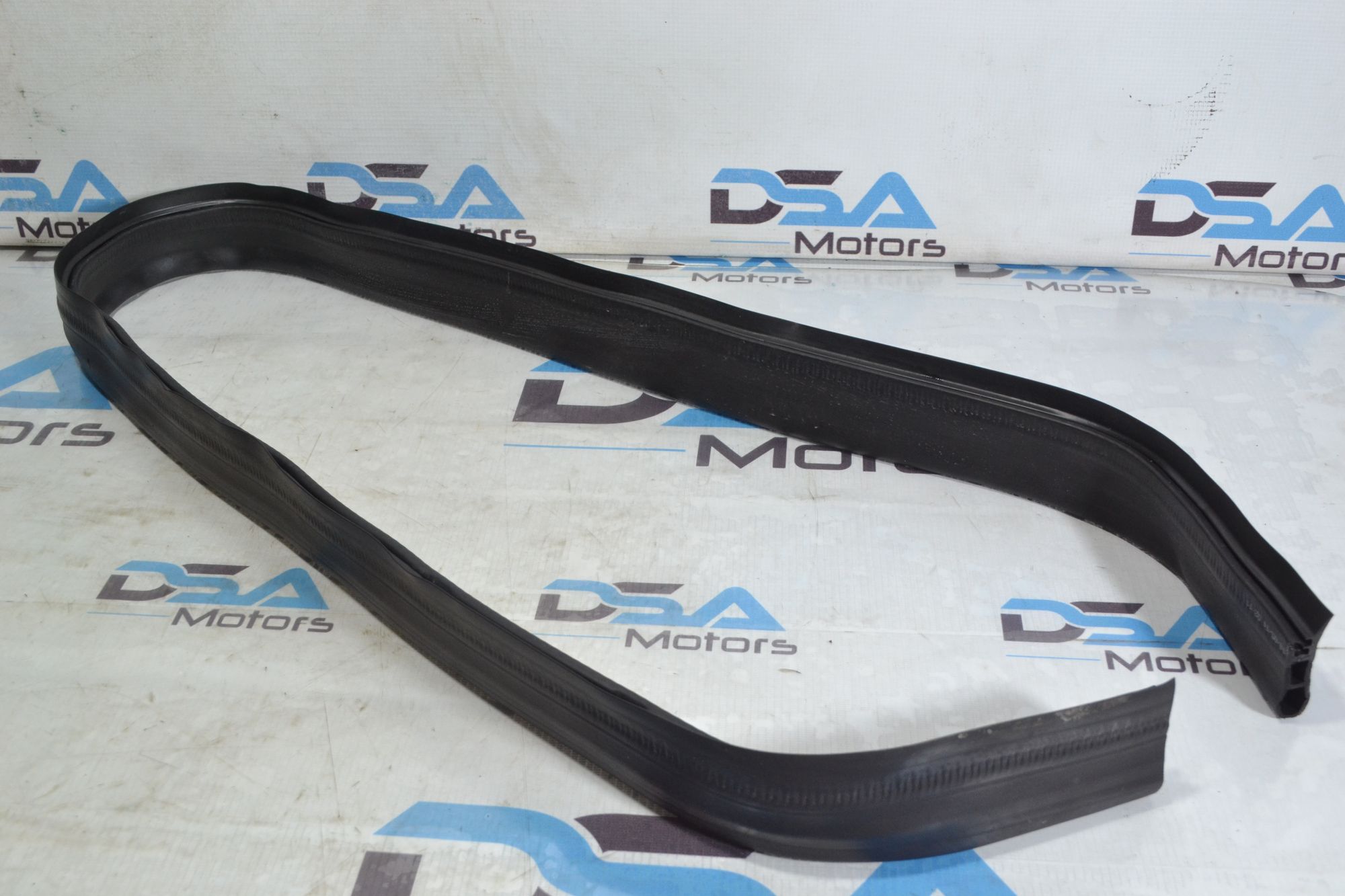 https://ycs.partsauto.market/partsauto-images/thmbs/userImages/b7628e092085f1f91467af1afb6e7630/part/3d782631-6ae2-48d7-897e-a15ecec35dd7_1781249281225.jpg