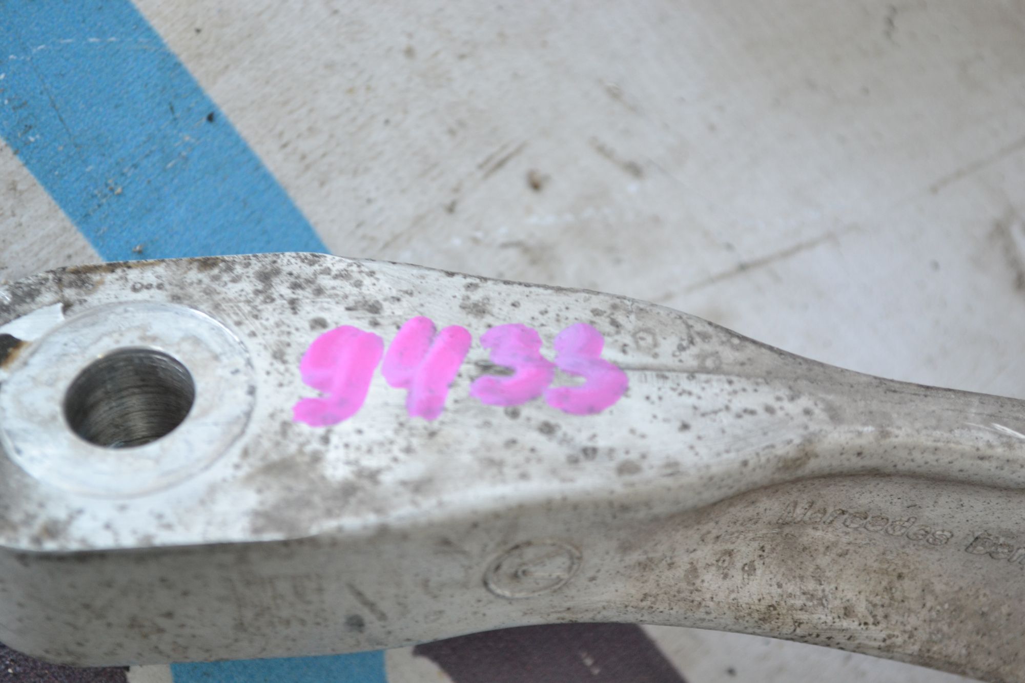 https://ycs.partsauto.market/partsauto-images/thmbs/userImages/b7628e092085f1f91467af1afb6e7630/part/3e086fc2-3685-406a-8916-b31b40dd16ce_1785158863743.jpg