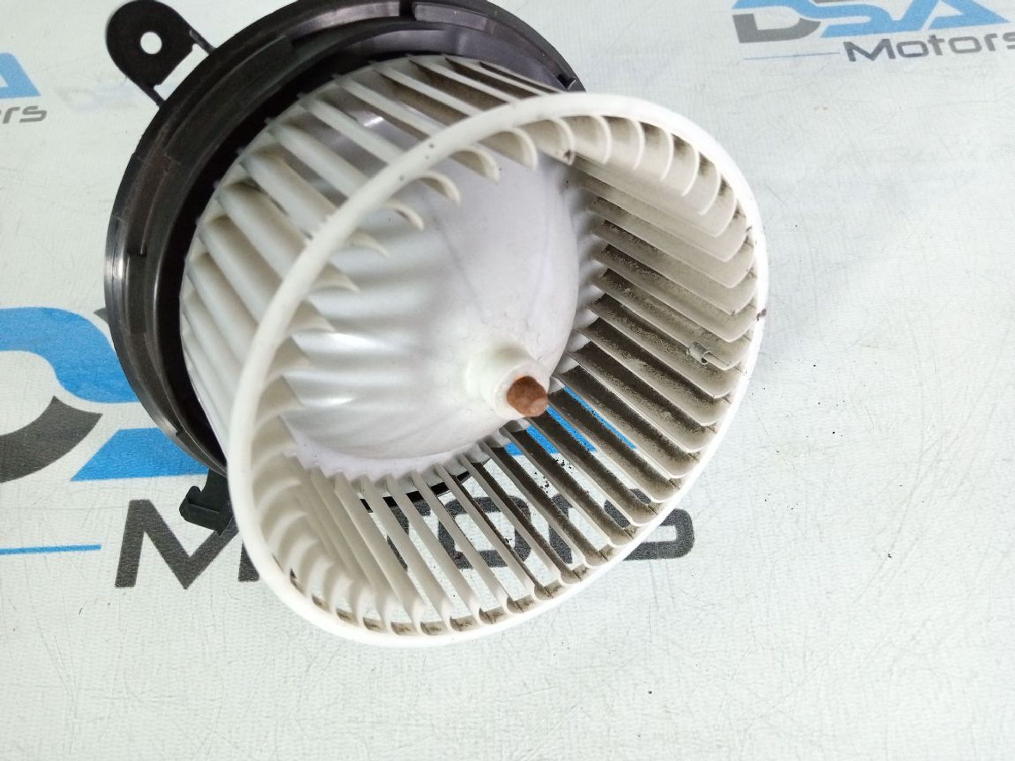 https://ycs.partsauto.market/partsauto-images/thmbs/userImages/b7628e092085f1f91467af1afb6e7630/part/3e74aaa5-7f85-4b66-aa10-1d80e58bb31a_1746543709031.jpg