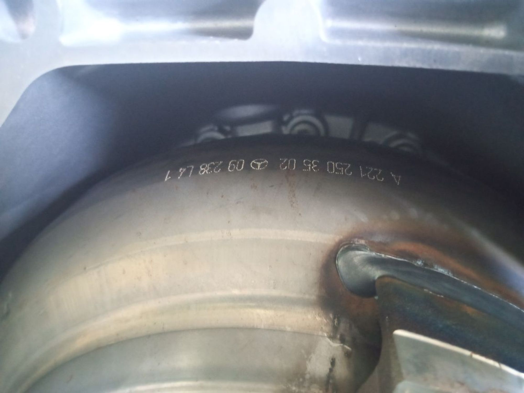 https://ycs.partsauto.market/partsauto-images/thmbs/userImages/b7628e092085f1f91467af1afb6e7630/part/3ea30c00-8814-4d67-ba7f-20e2611b126c_1742893699240.jpg