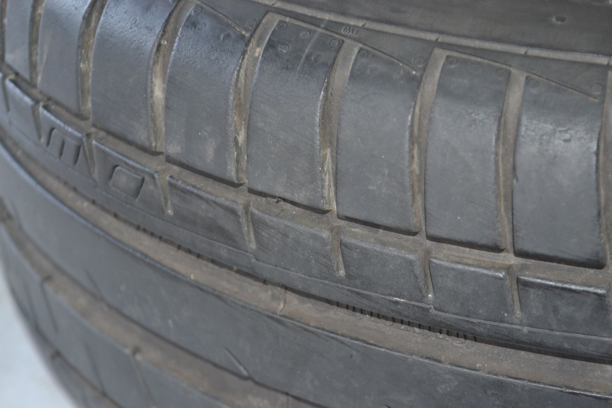 https://ycs.partsauto.market/partsauto-images/thmbs/userImages/b7628e092085f1f91467af1afb6e7630/part/3f9f7674-4ad2-4084-b280-d0f286002893_1781078368526.jpg