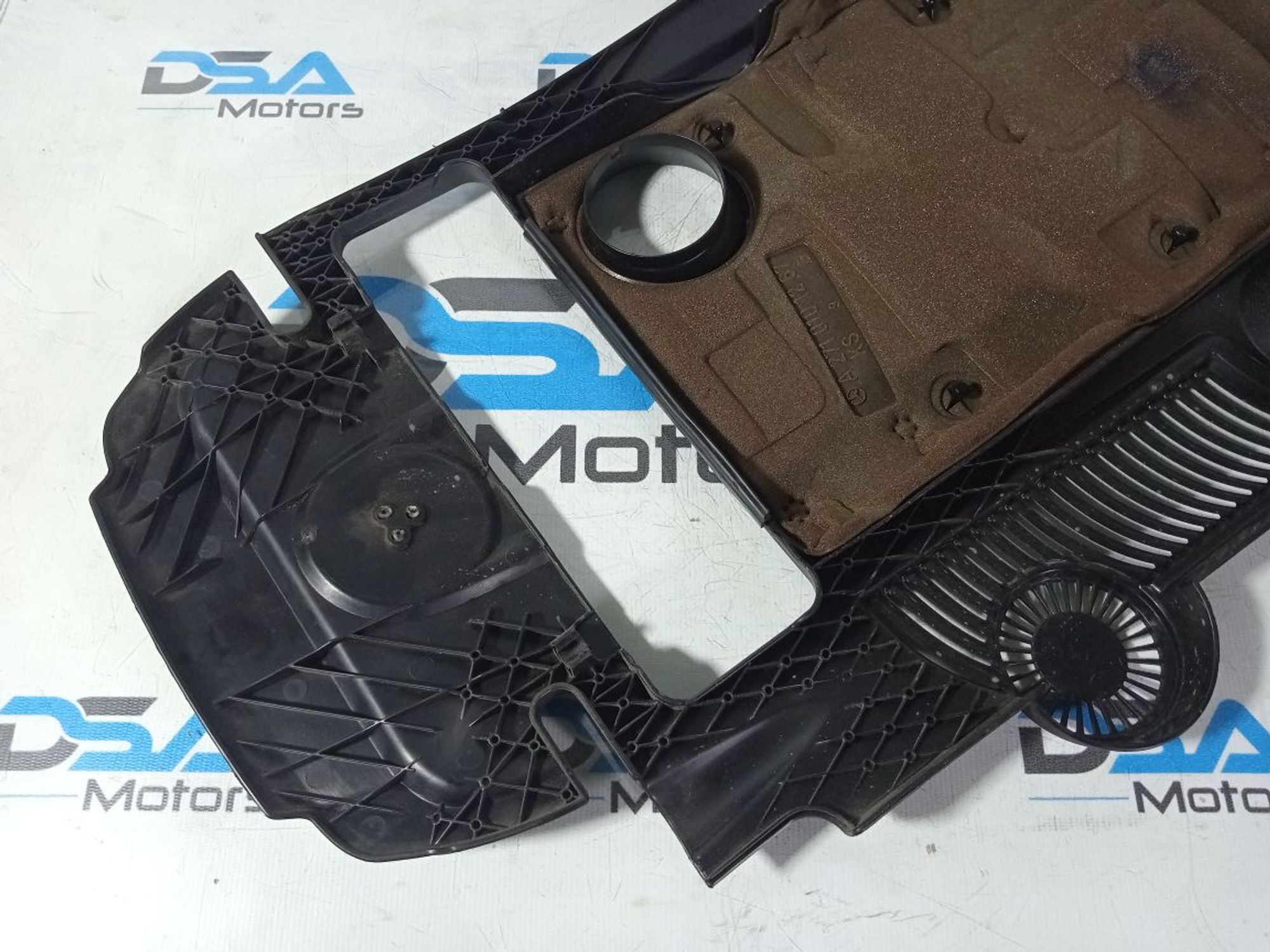 https://ycs.partsauto.market/partsauto-images/thmbs/userImages/b7628e092085f1f91467af1afb6e7630/part/3fa04ddb-dfd2-445d-808a-fe2c0d4c4407_1742558517378.jpg