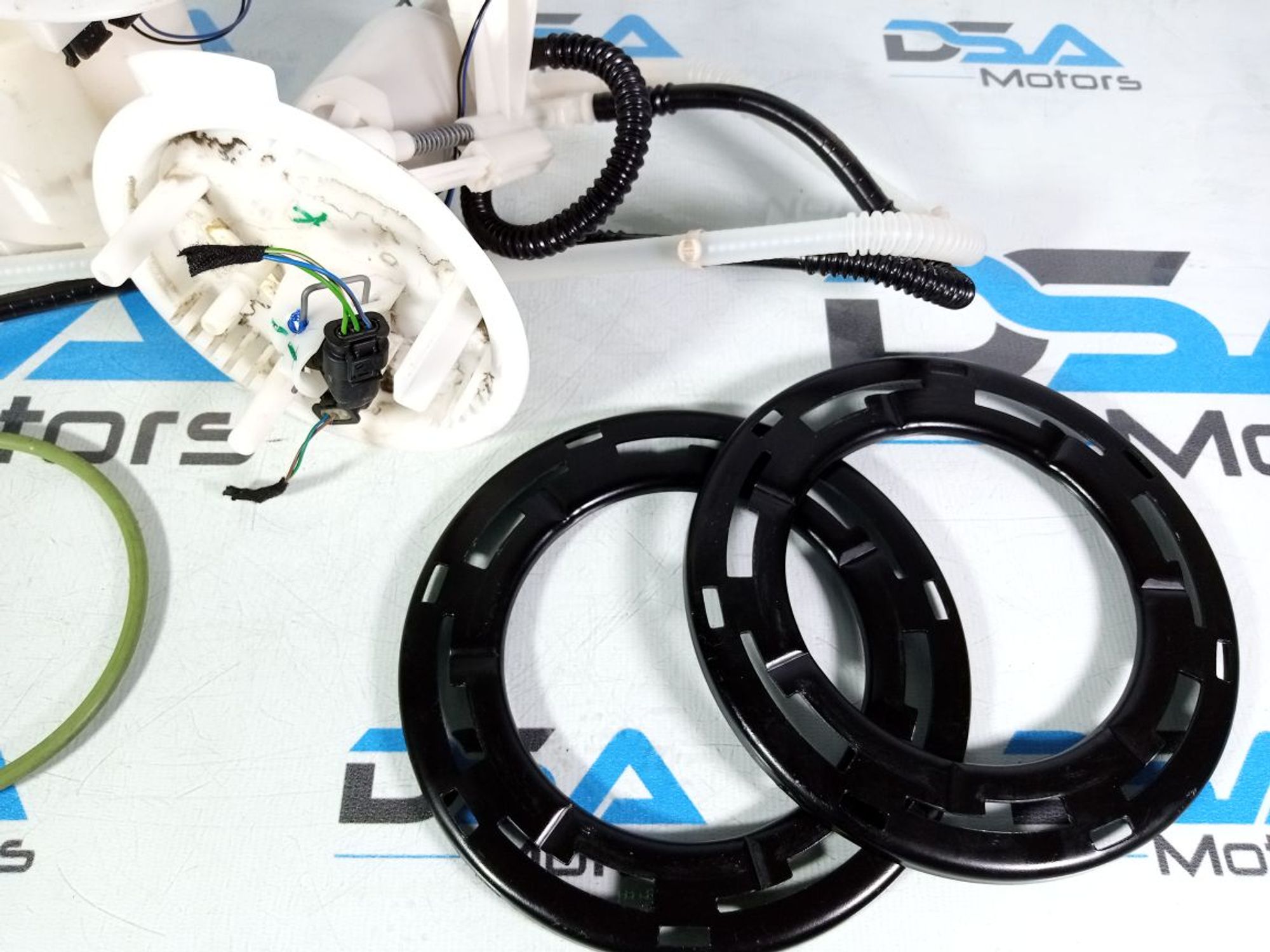 https://ycs.partsauto.market/partsauto-images/thmbs/userImages/b7628e092085f1f91467af1afb6e7630/part/3fe33d86-820c-47d5-b500-2eafe93ac1b9_1745316663439.jpg