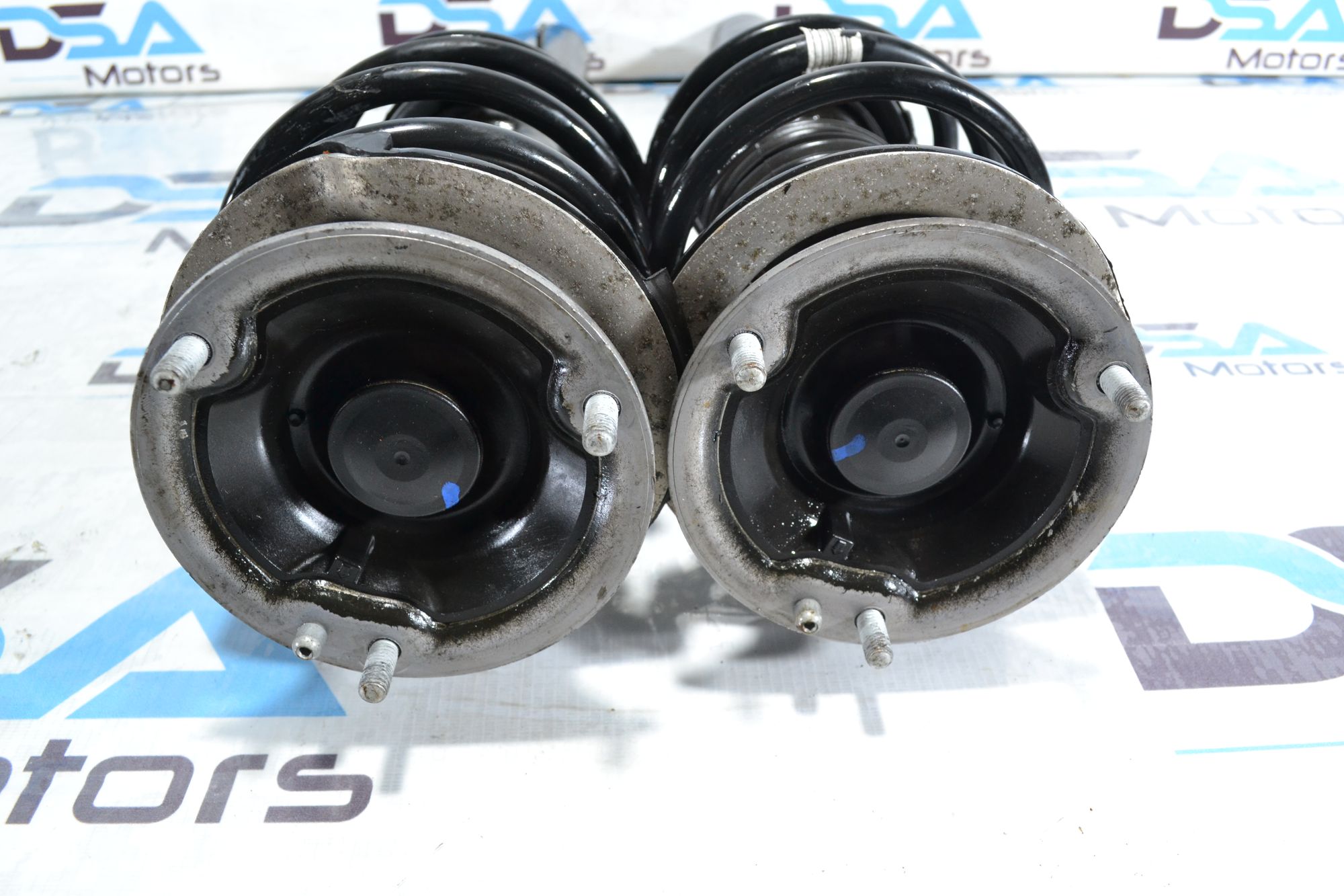 https://ycs.partsauto.market/partsauto-images/thmbs/userImages/b7628e092085f1f91467af1afb6e7630/part/3ff3f717-599c-4e0e-baf9-00a0b1b5000c_1779099736835.jpg