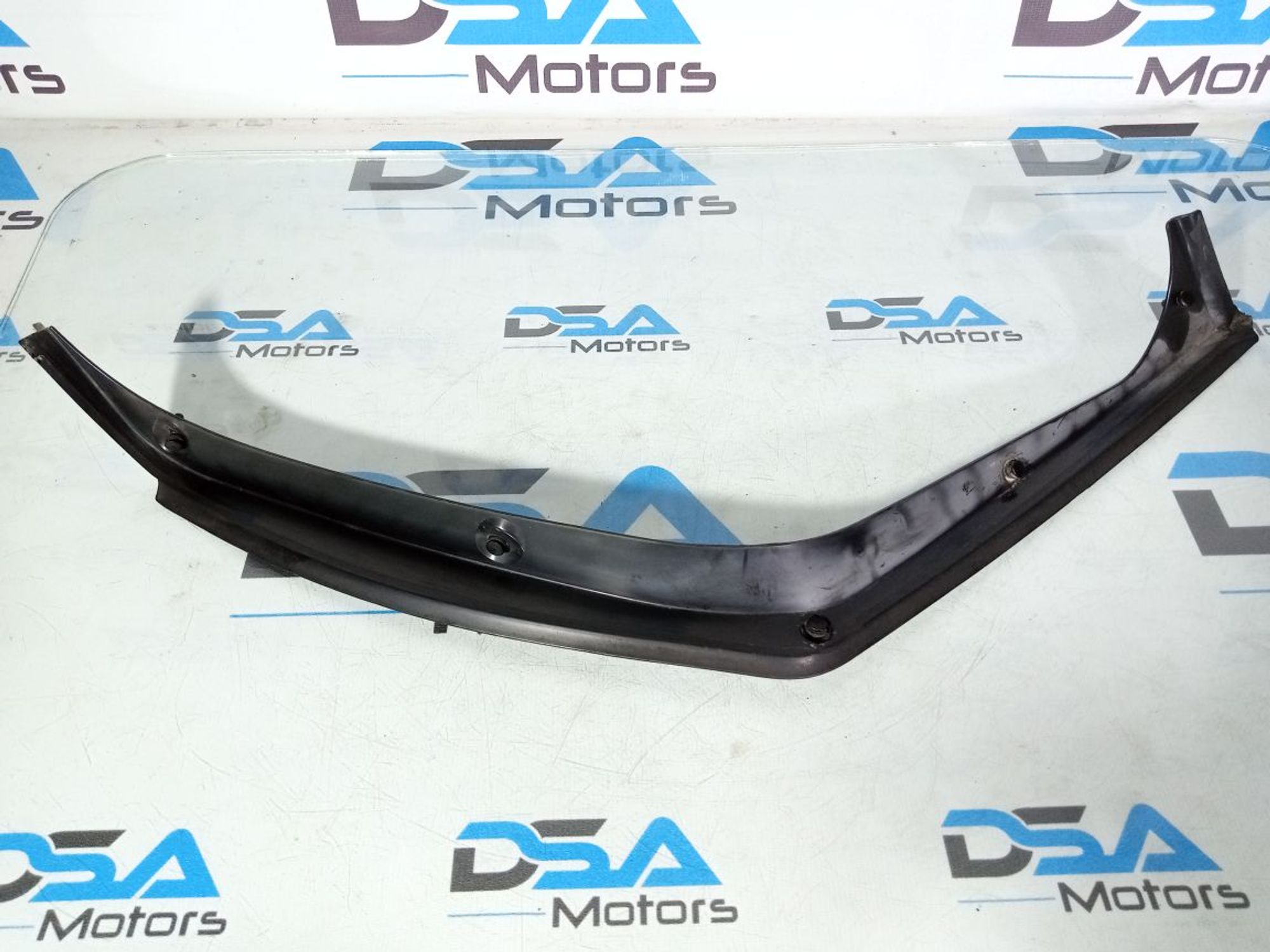 https://ycs.partsauto.market/partsauto-images/thmbs/userImages/b7628e092085f1f91467af1afb6e7630/part/3ff81933-d479-4b94-b094-3fea30499f79_1747338738694.jpg