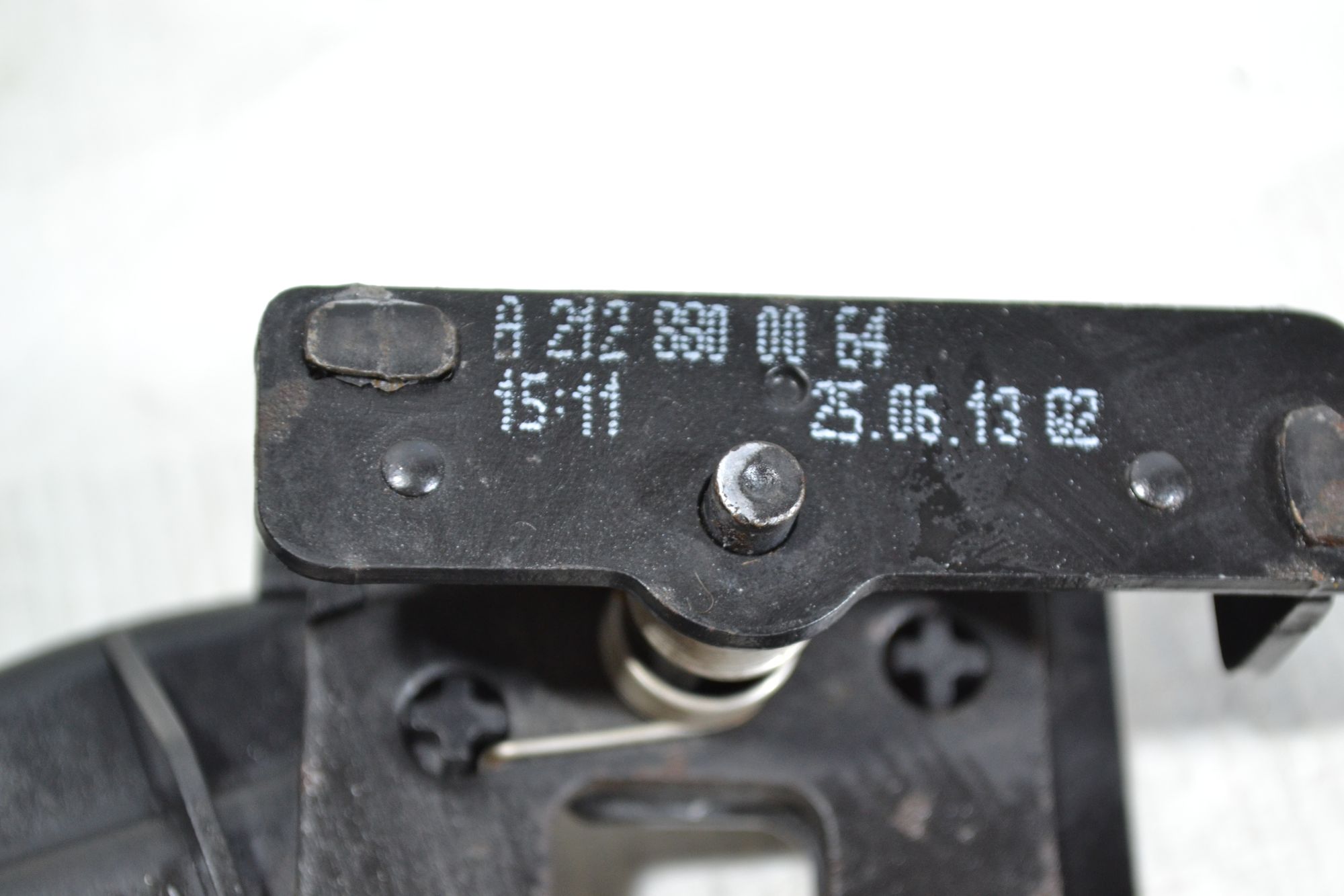 https://ycs.partsauto.market/partsauto-images/thmbs/userImages/b7628e092085f1f91467af1afb6e7630/part/4040df70-c0a1-4cef-88b8-10f4e7cd6b0e_1780658868286.jpg