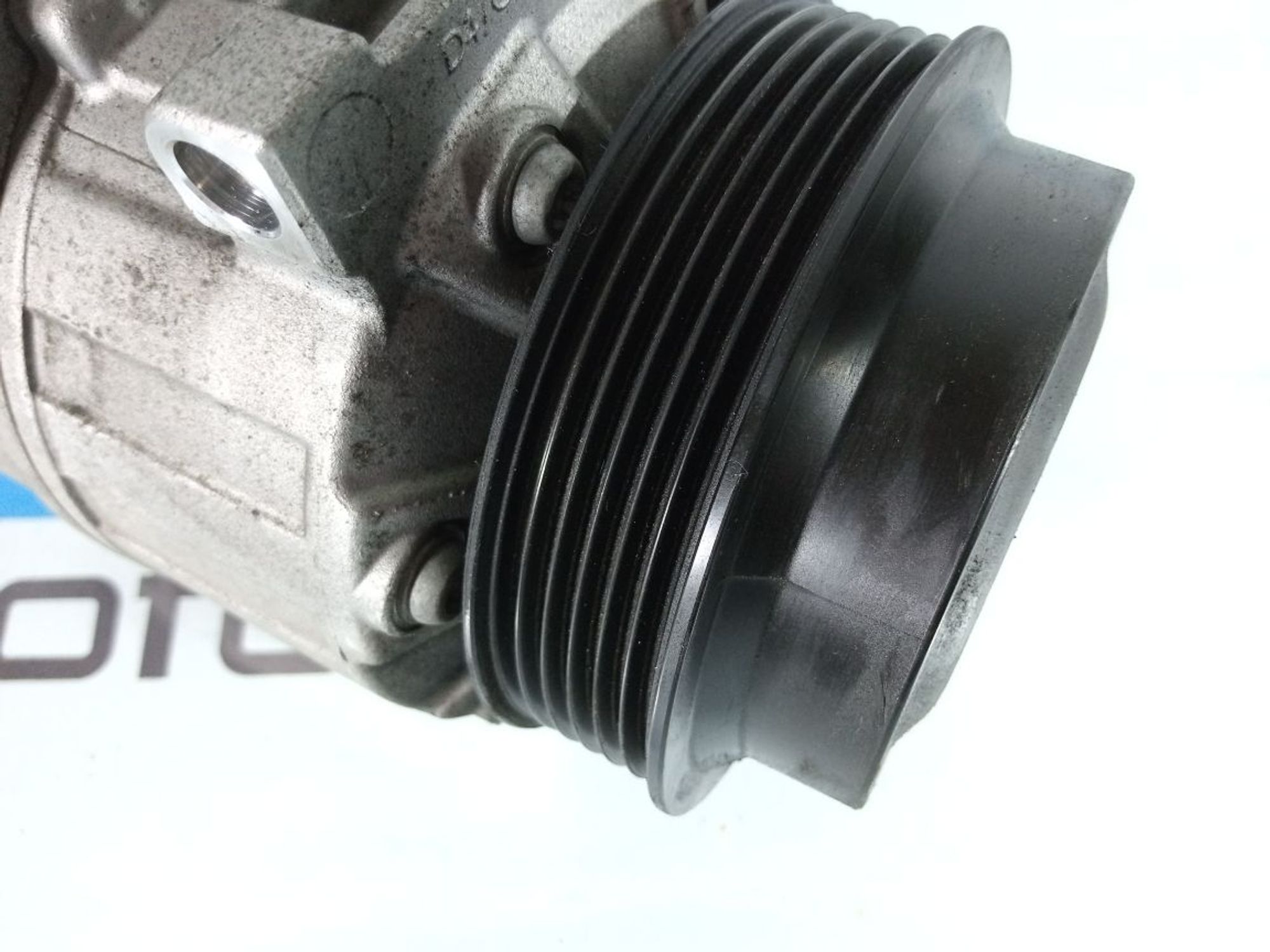 https://ycs.partsauto.market/partsauto-images/thmbs/userImages/b7628e092085f1f91467af1afb6e7630/part/4075f696-df6c-4990-ba64-b68d12ec5300_1720608307085.jpg