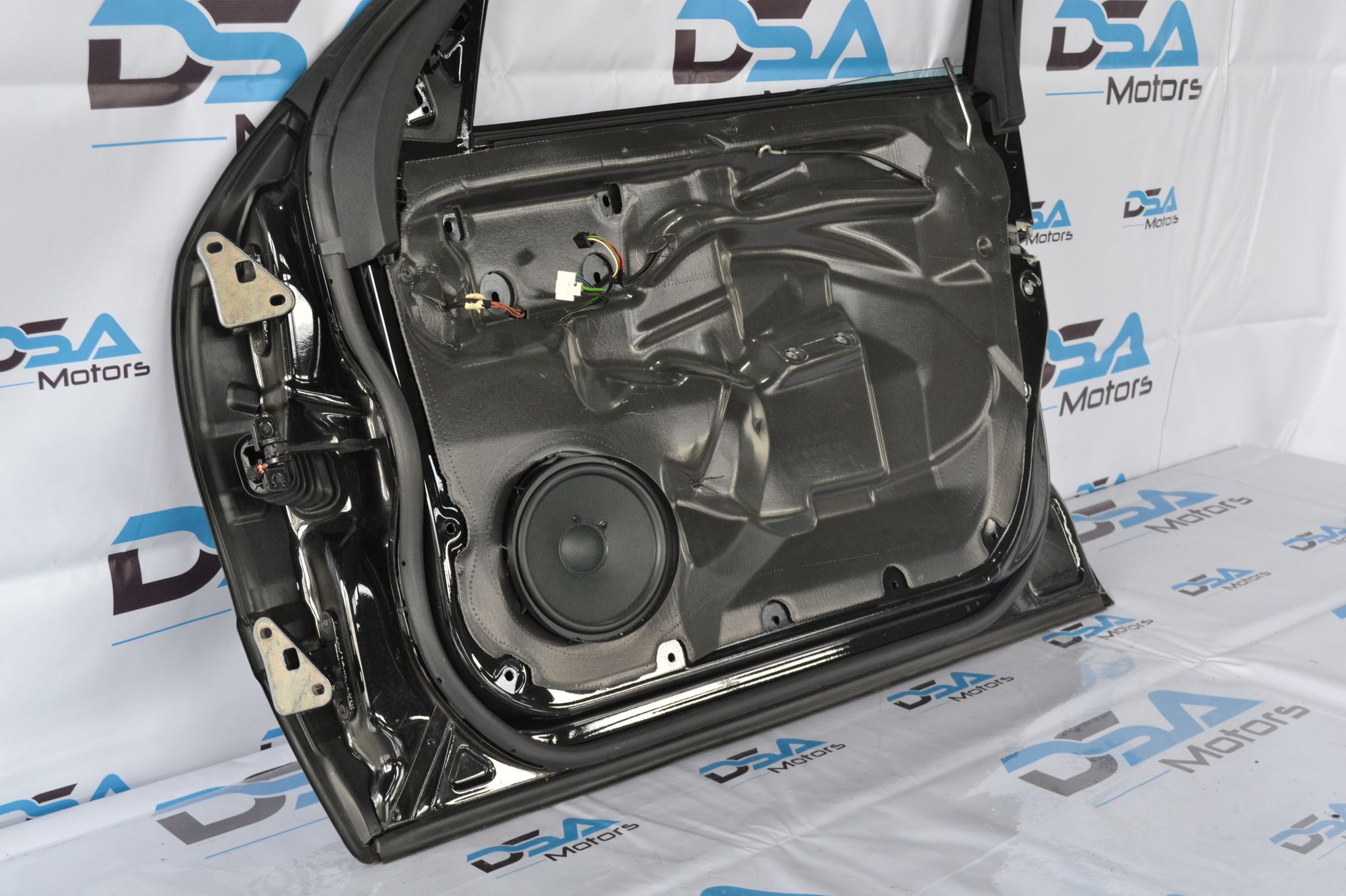 https://ycs.partsauto.market/partsauto-images/thmbs/userImages/b7628e092085f1f91467af1afb6e7630/part/40d5cbdd-953c-4468-8ef0-514b70a3f612_1776872805816.jpg