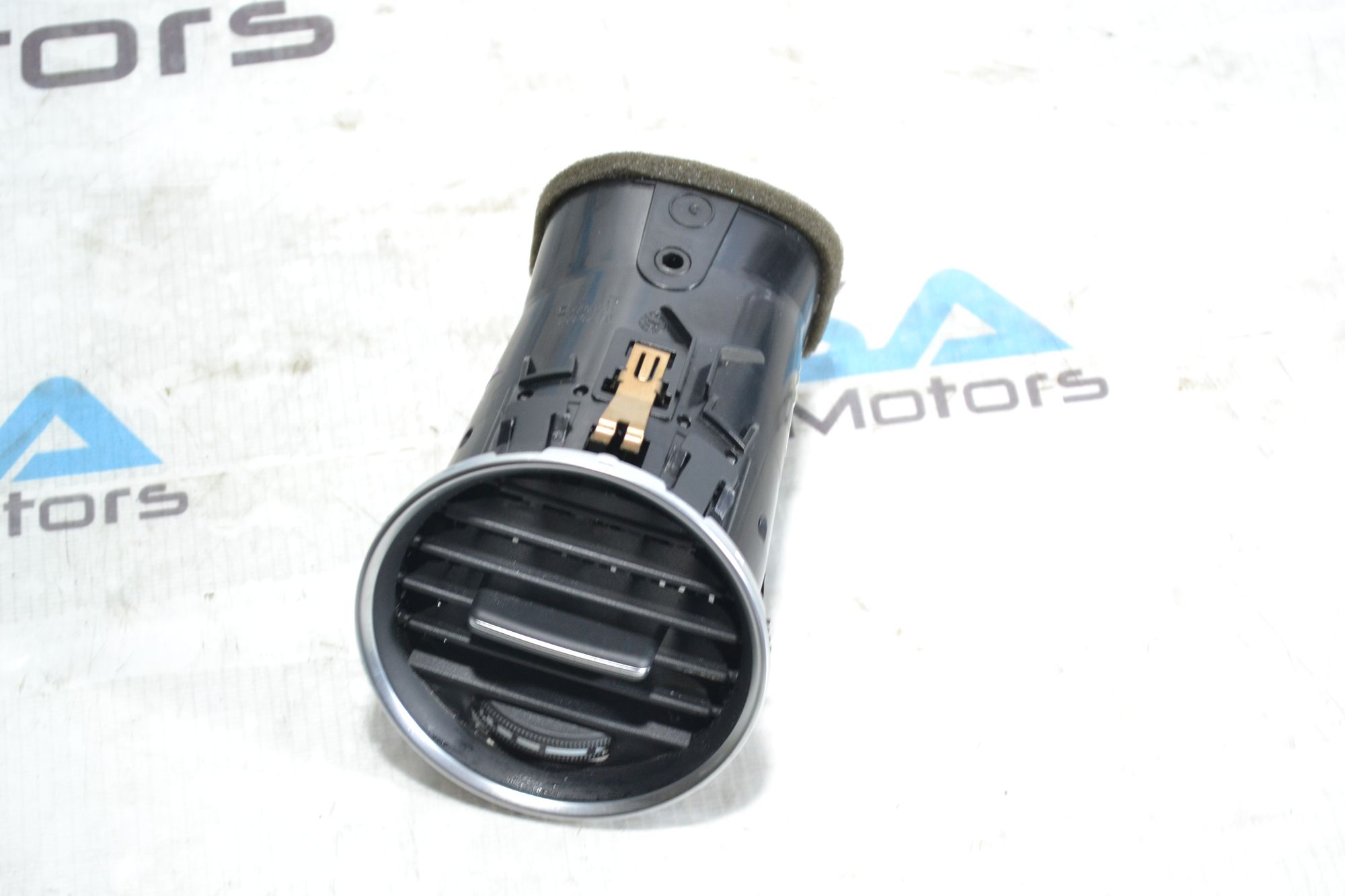 https://ycs.partsauto.market/partsauto-images/thmbs/userImages/b7628e092085f1f91467af1afb6e7630/part/41039b6a-02b8-4e98-8b72-bdbbfd8a28f2_1780574492966.jpg