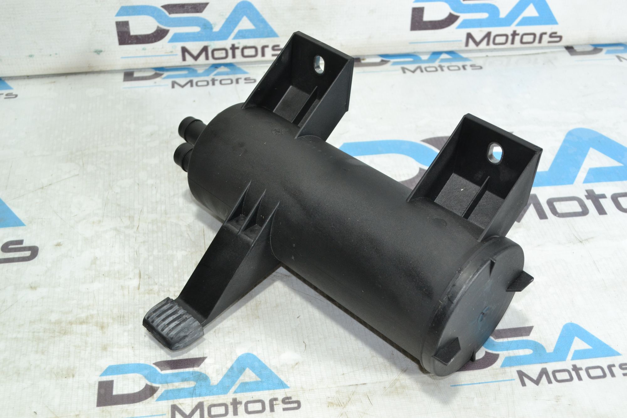 https://ycs.partsauto.market/partsauto-images/thmbs/userImages/b7628e092085f1f91467af1afb6e7630/part/4139af4d-3cf5-4b01-aced-31cef371d3a8_1781332263386.jpg