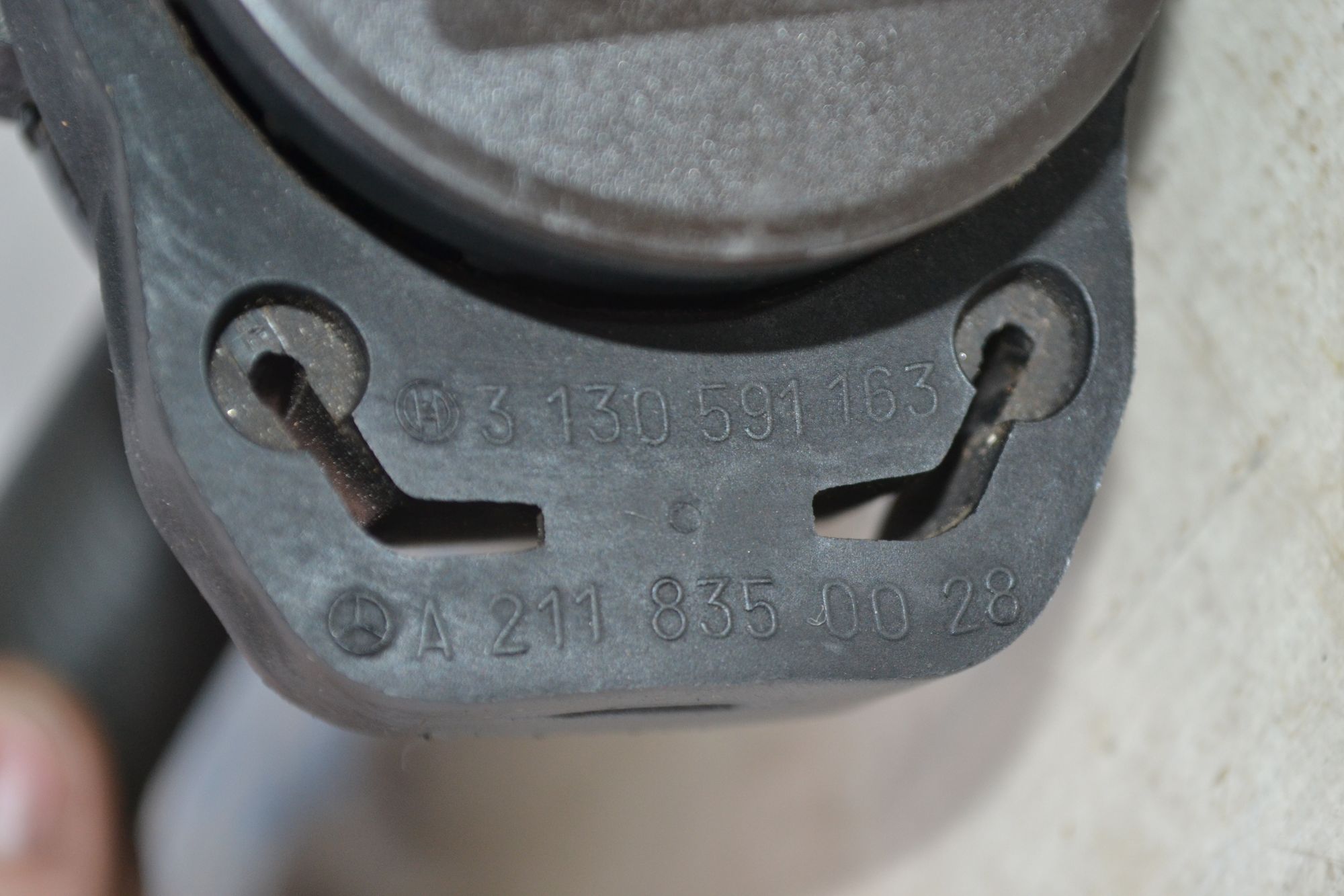 https://ycs.partsauto.market/partsauto-images/thmbs/userImages/b7628e092085f1f91467af1afb6e7630/part/413a5c9d-d518-4ade-96a2-4dc5d725810b_1785418160234.jpg