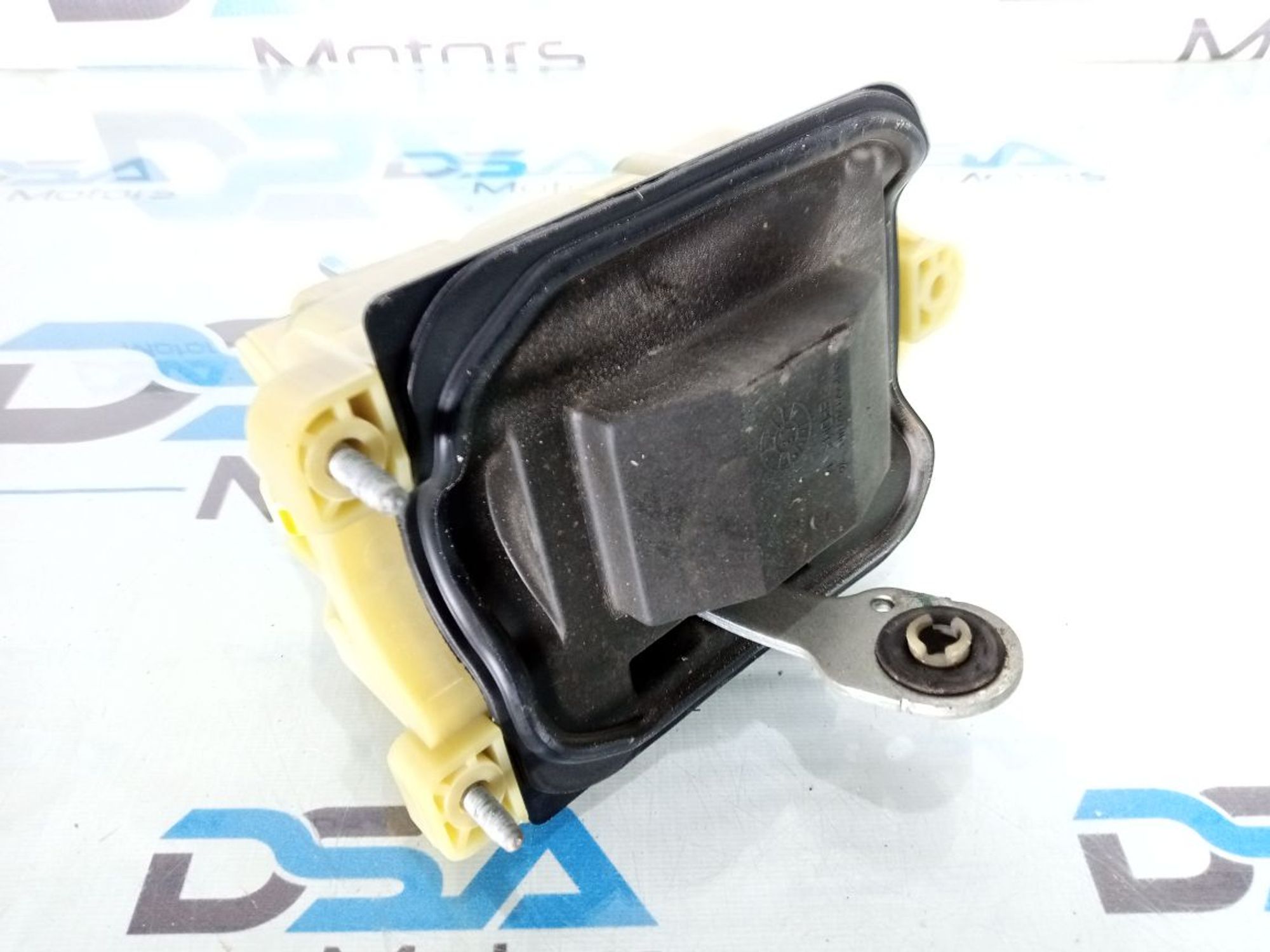 https://ycs.partsauto.market/partsauto-images/thmbs/userImages/b7628e092085f1f91467af1afb6e7630/part/418ccac8-4785-4cf6-a257-754c74881862_1733848624299.jpg