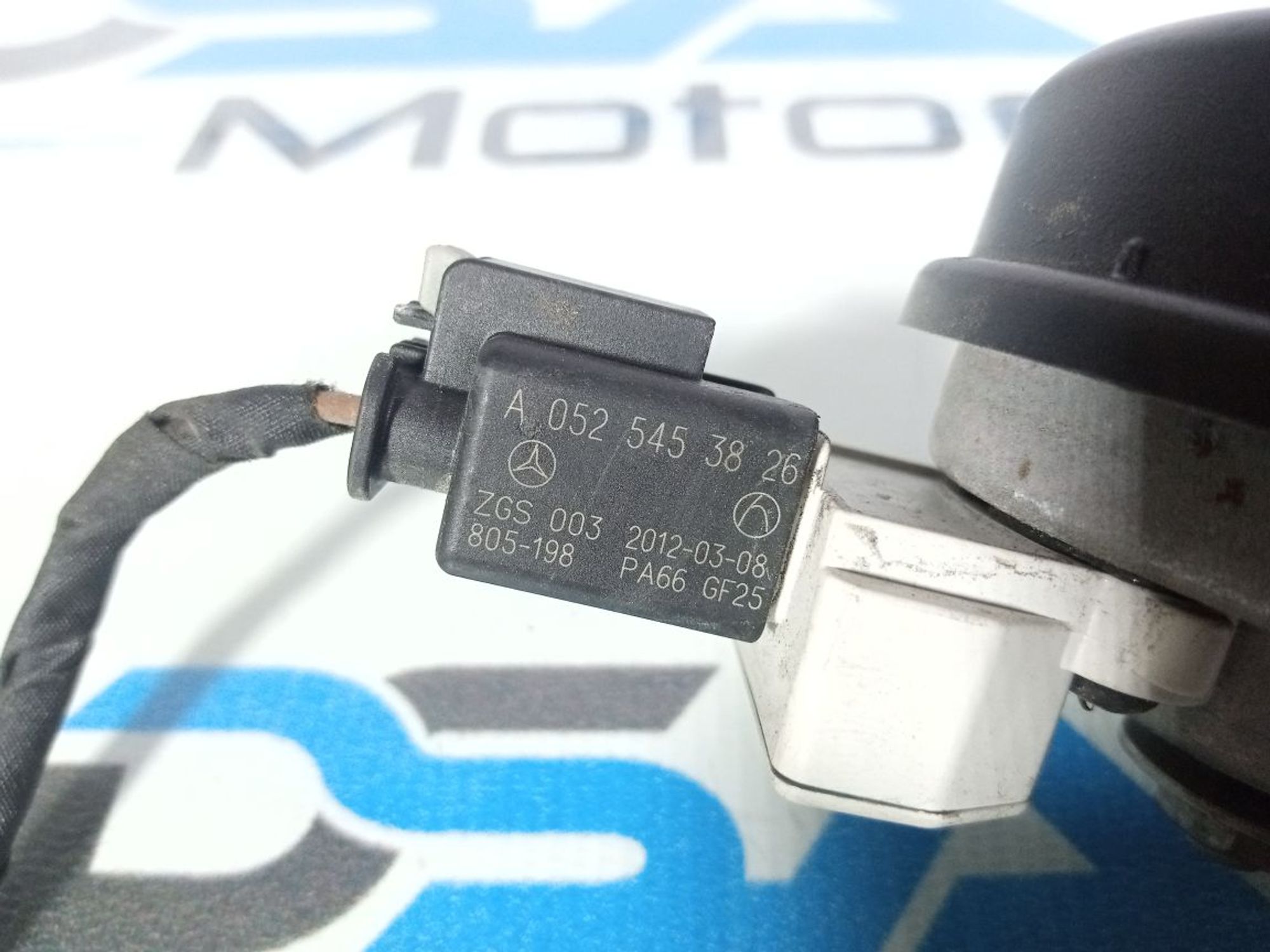 https://ycs.partsauto.market/partsauto-images/thmbs/userImages/b7628e092085f1f91467af1afb6e7630/part/4199a2e3-869d-42e9-b635-4b8b7dc890f9_1740137557718.jpg