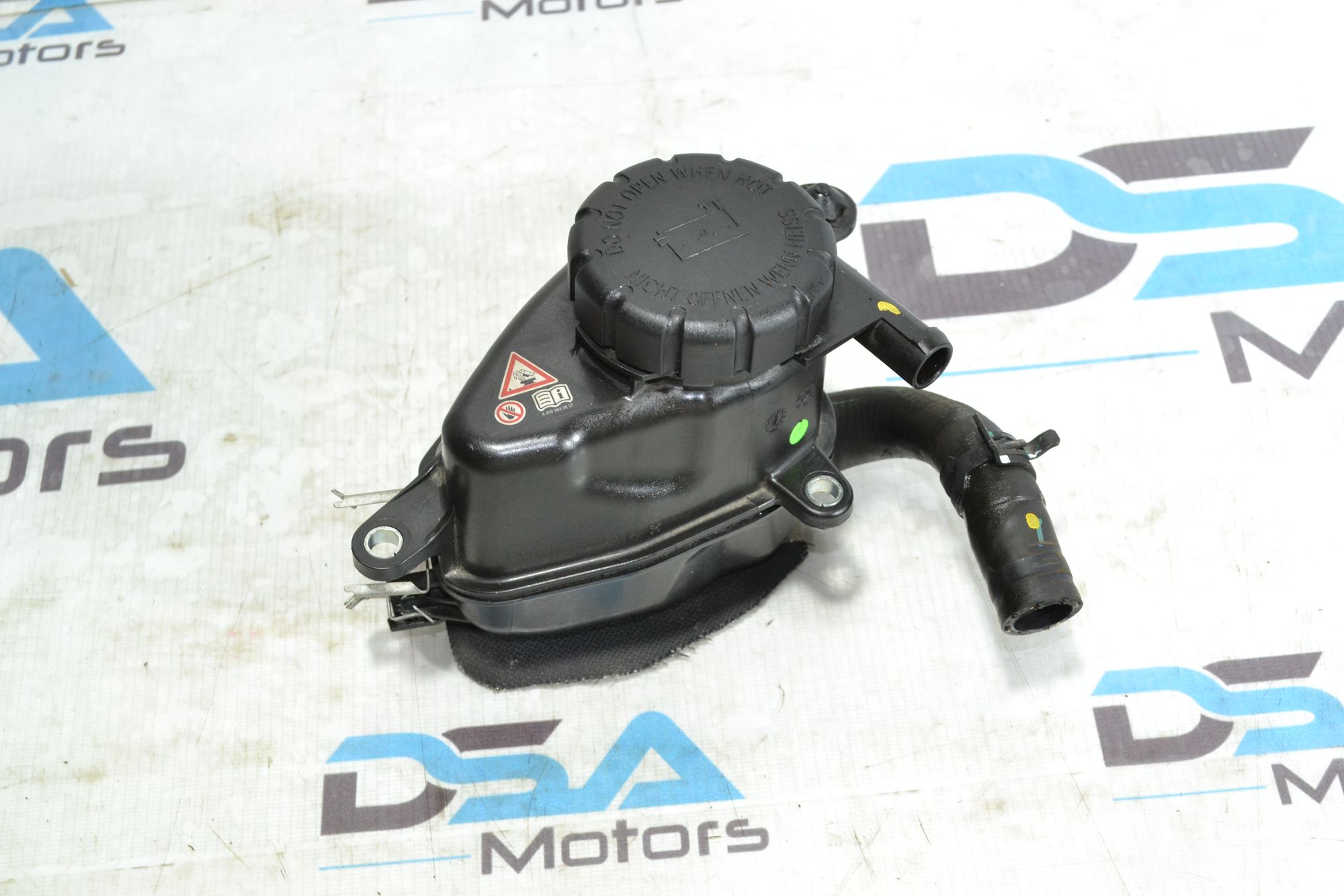 https://ycs.partsauto.market/partsauto-images/thmbs/userImages/b7628e092085f1f91467af1afb6e7630/part/41b80447-f9a6-4e20-89d1-e9a44db13365_1783512441951.jpg