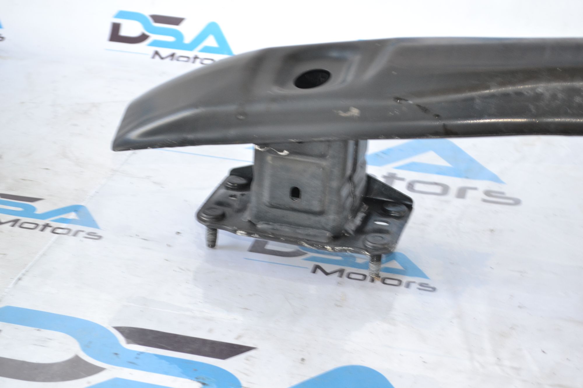 https://ycs.partsauto.market/partsauto-images/thmbs/userImages/b7628e092085f1f91467af1afb6e7630/part/4214738c-f71e-4c05-8c1e-150582bd31f8_1781525800934.jpg