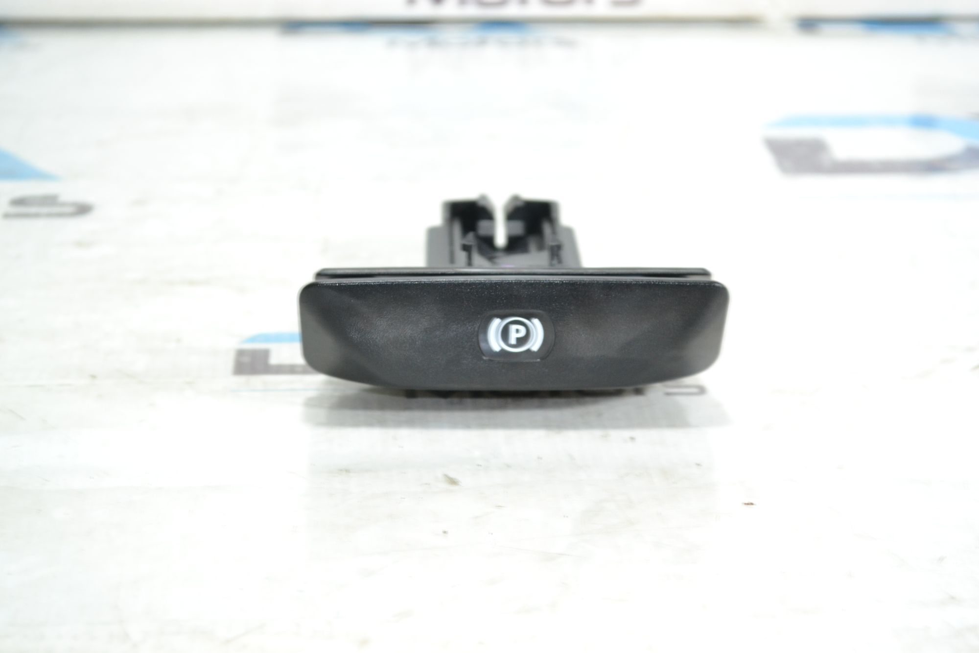 https://ycs.partsauto.market/partsauto-images/thmbs/userImages/b7628e092085f1f91467af1afb6e7630/part/4231f1b1-0b9d-4d54-b0c9-aa5c635e58f5_1780928095427.jpg