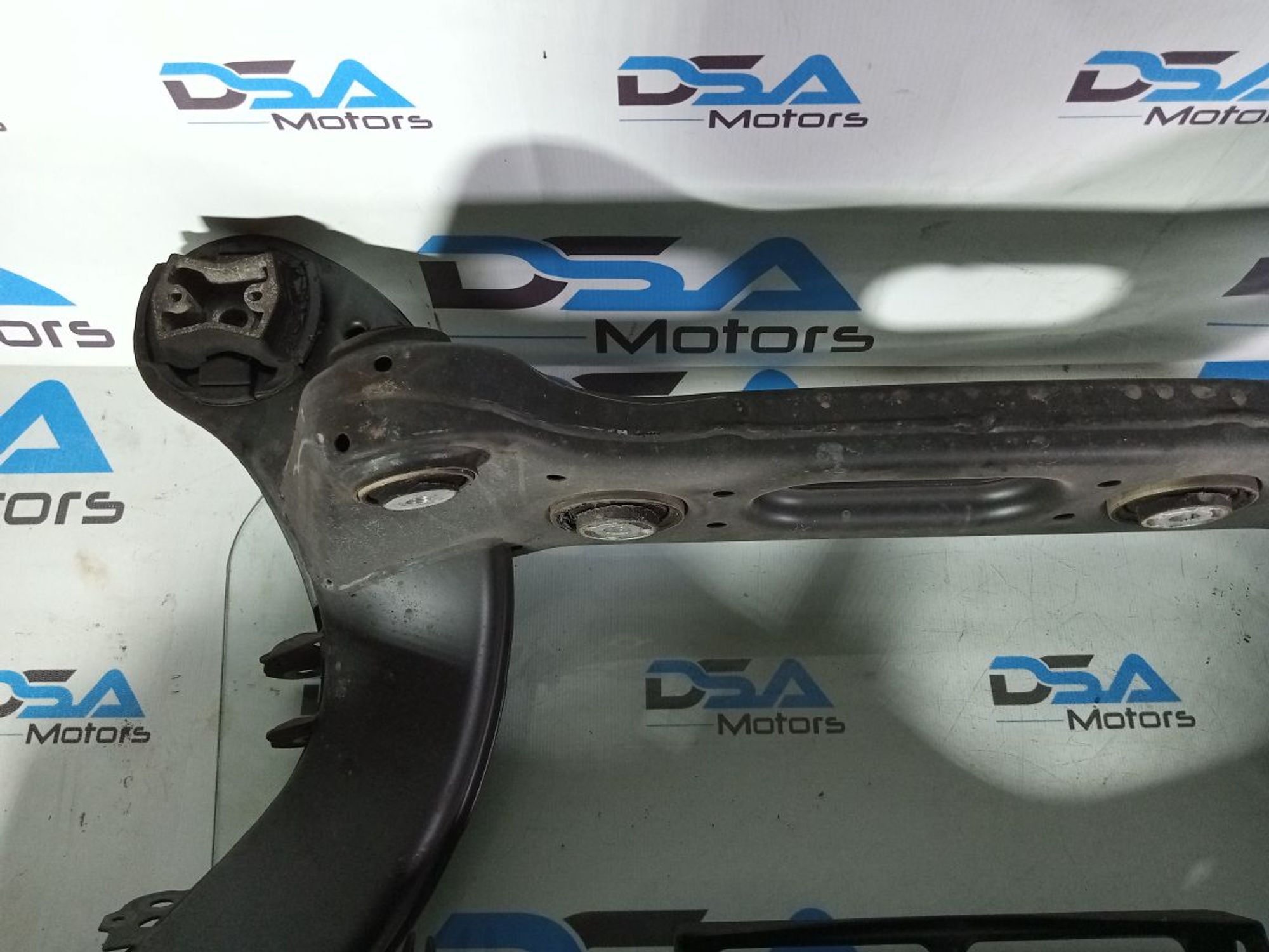 https://ycs.partsauto.market/partsauto-images/thmbs/userImages/b7628e092085f1f91467af1afb6e7630/part/425e2991-a8a8-4e7c-8585-e59df28b2fd7_1747121860517.jpg