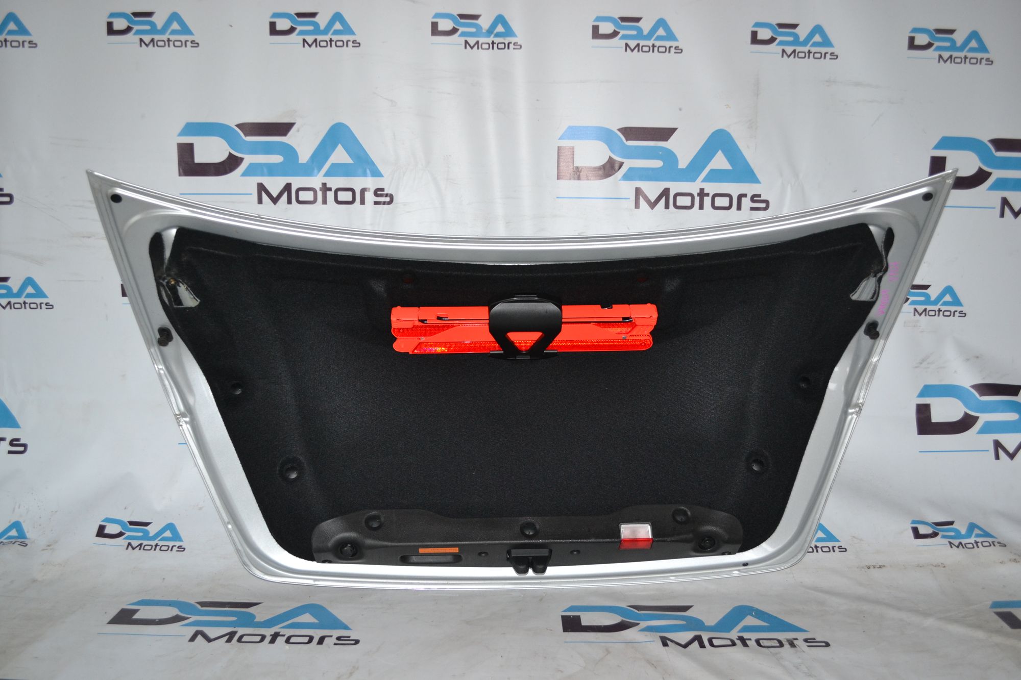 https://ycs.partsauto.market/partsauto-images/thmbs/userImages/b7628e092085f1f91467af1afb6e7630/part/42a7ea95-f9be-4235-aeab-e65658146cb1_1784284559020.jpg