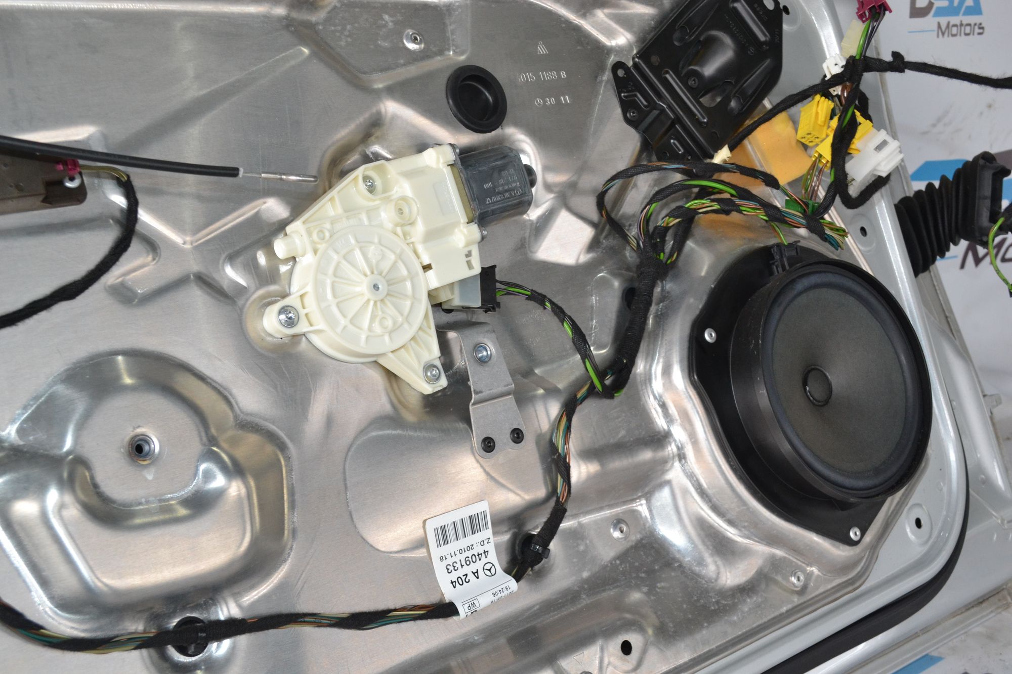 Дверь передняя левая оригинал в сборе Mercedes W204 Купе из Японии, 24900 рублей, Кореновск