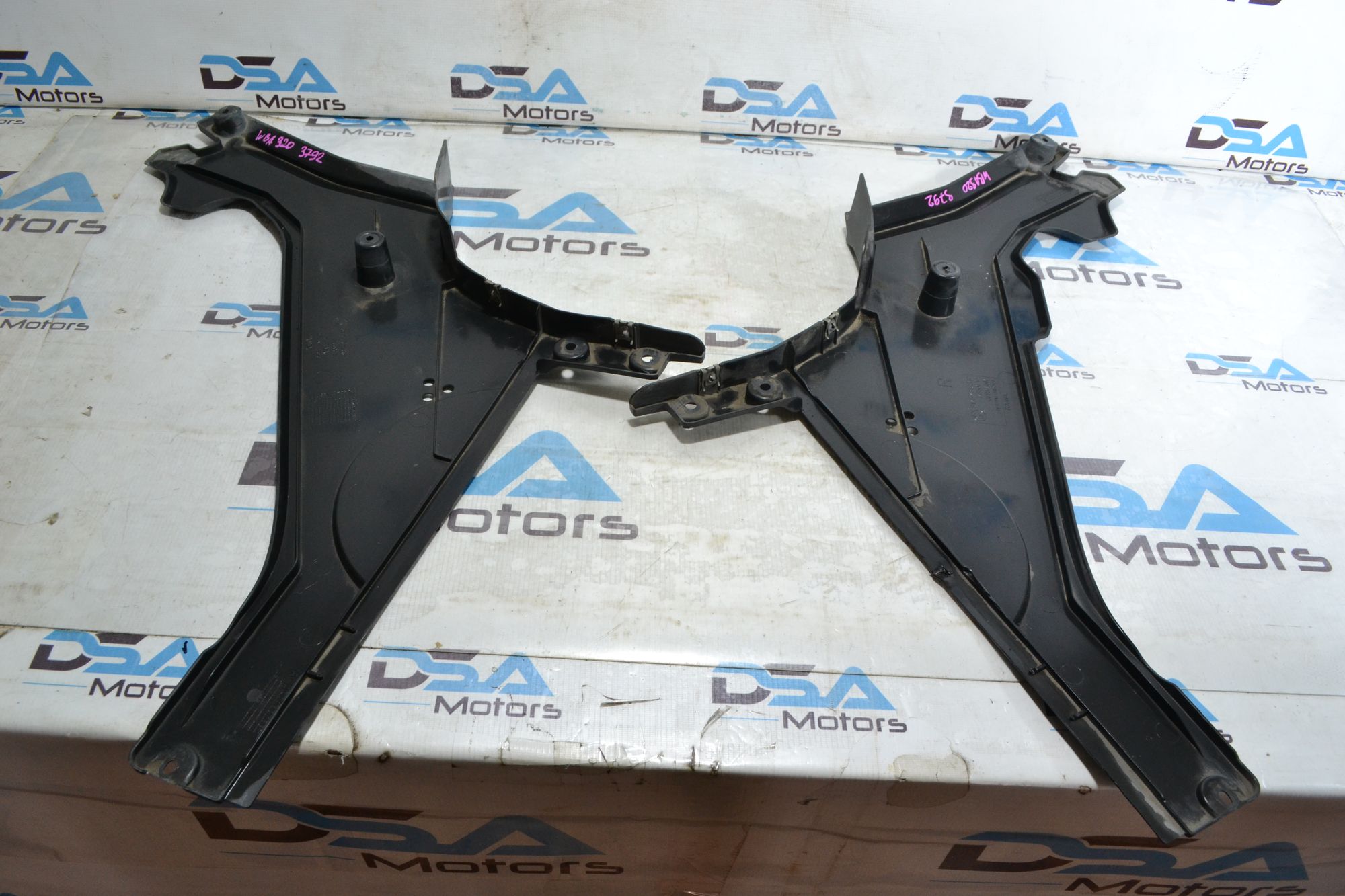 https://ycs.partsauto.market/partsauto-images/thmbs/userImages/b7628e092085f1f91467af1afb6e7630/part/42d87650-6bea-41bf-aa67-4ec49e96e013_1782193902252.jpg