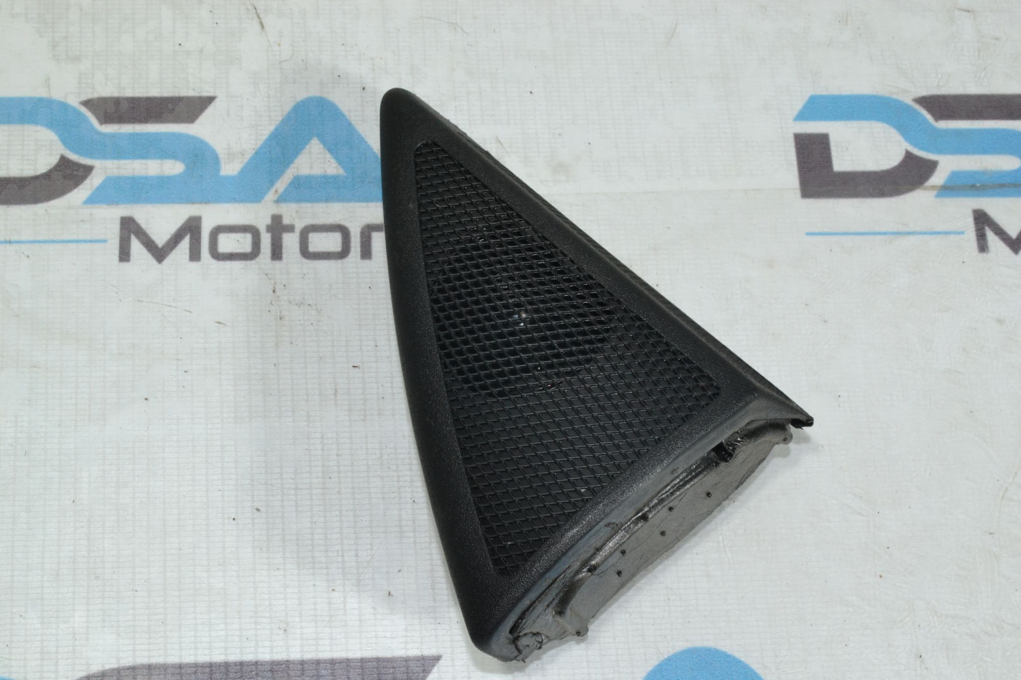 https://ycs.partsauto.market/partsauto-images/thmbs/userImages/b7628e092085f1f91467af1afb6e7630/part/431995c3-24b9-4020-85b0-c26f03452abe_1779889884902.jpg