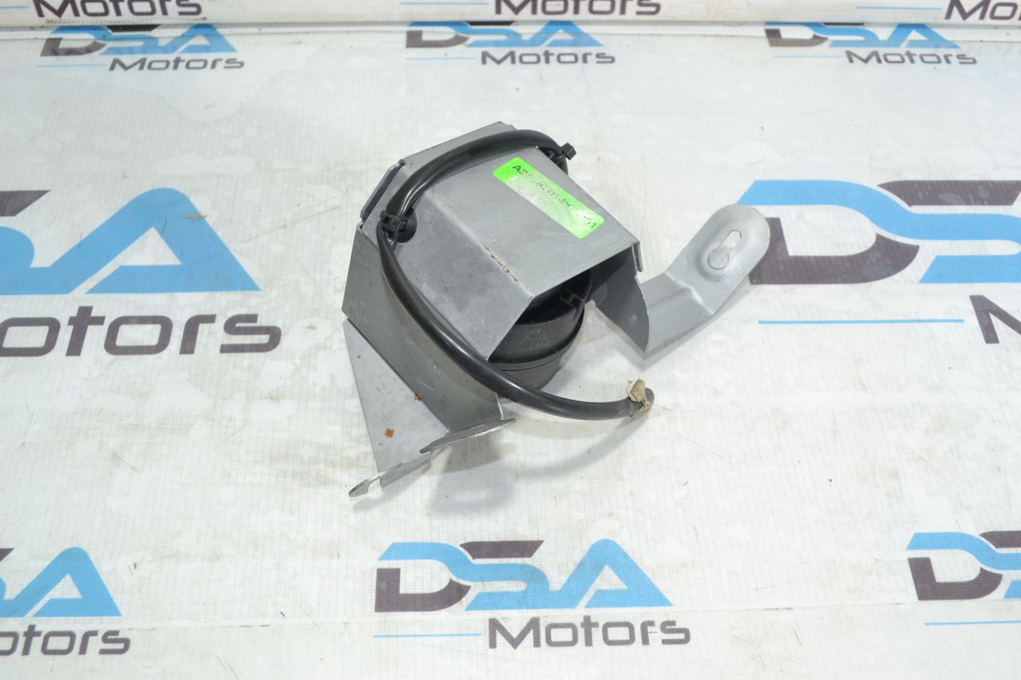 https://ycs.partsauto.market/partsauto-images/thmbs/userImages/b7628e092085f1f91467af1afb6e7630/part/434f06ec-7ef3-4daf-be58-9362447b011e_1781183597005.jpg