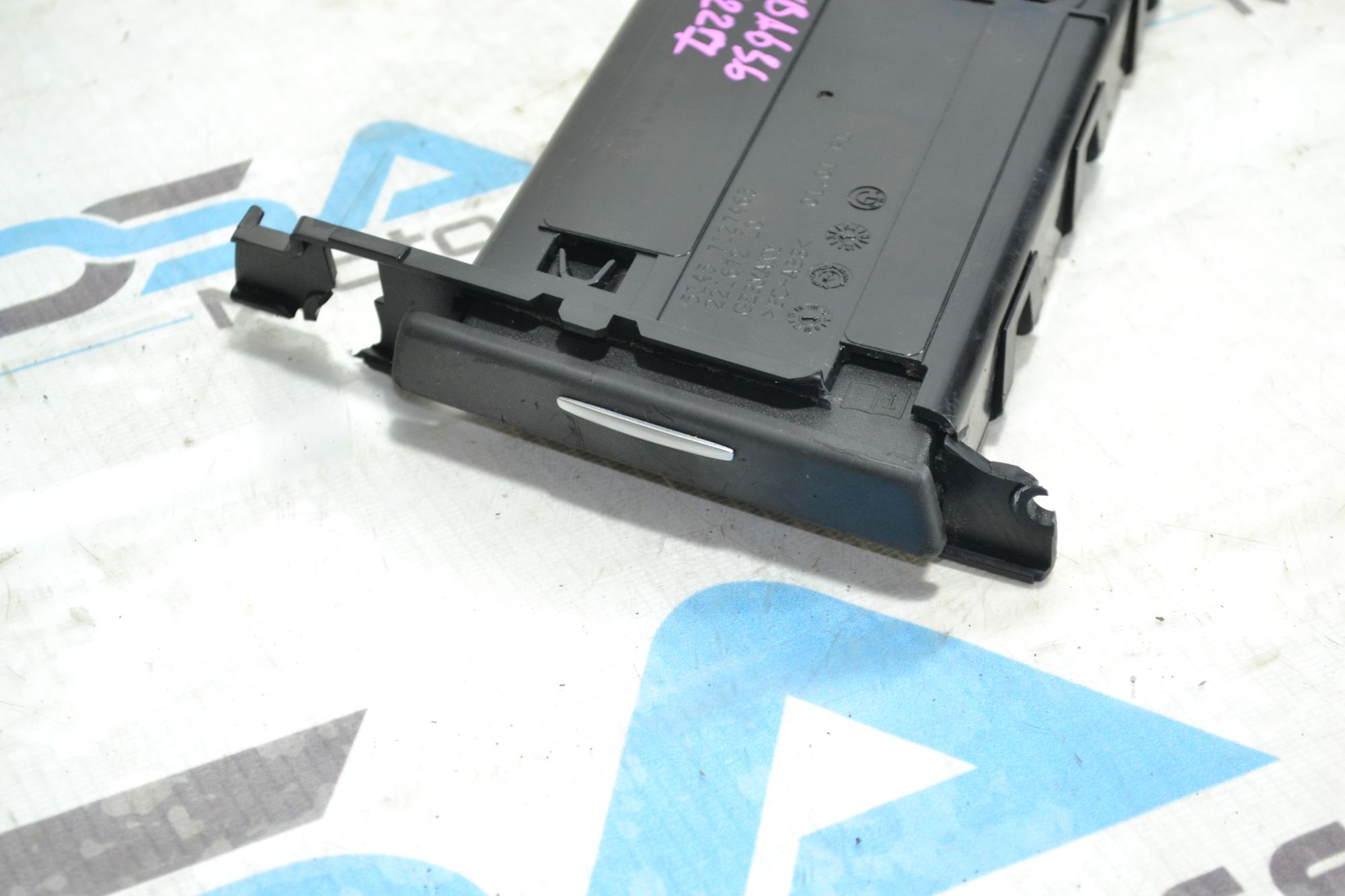 https://ycs.partsauto.market/partsauto-images/thmbs/userImages/b7628e092085f1f91467af1afb6e7630/part/43835825-c35d-491e-95bf-9ce8b59c5f5d_1780482697677.jpg