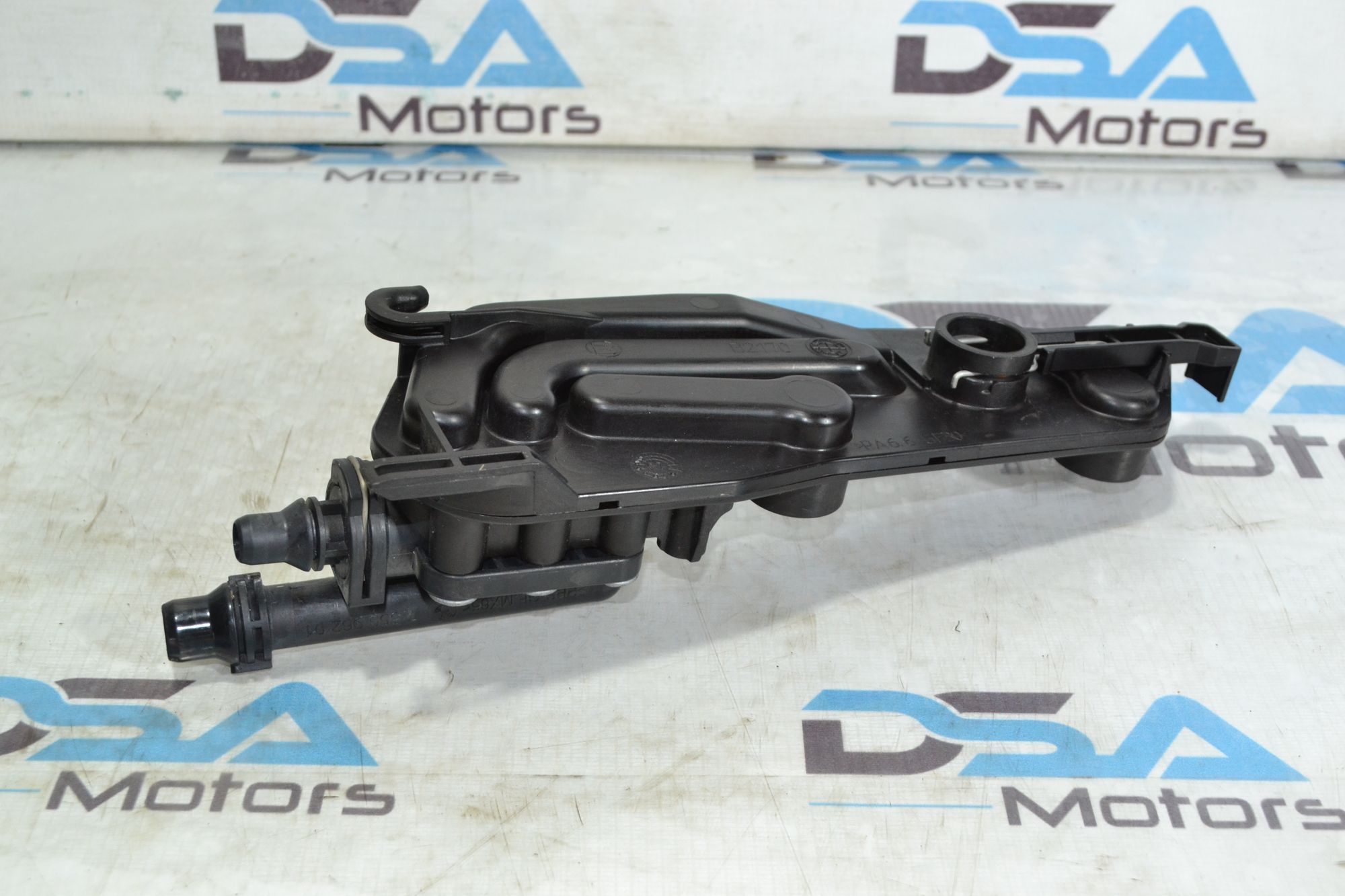 https://ycs.partsauto.market/partsauto-images/thmbs/userImages/b7628e092085f1f91467af1afb6e7630/part/43c36acd-754f-44b9-9682-384e5592cc10_1781334296136.jpg