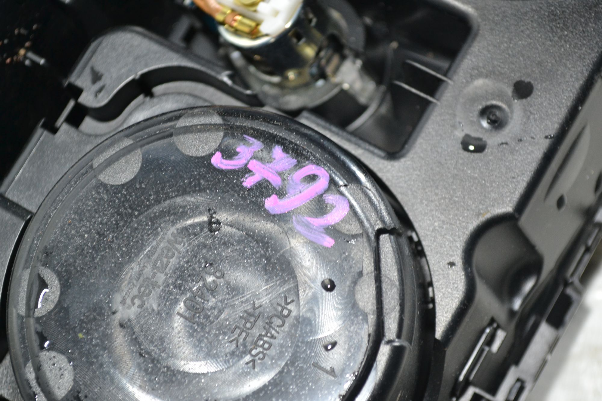 https://ycs.partsauto.market/partsauto-images/thmbs/userImages/b7628e092085f1f91467af1afb6e7630/part/44138904-2deb-41a8-9154-f059269eeabc_1780040058367.jpg