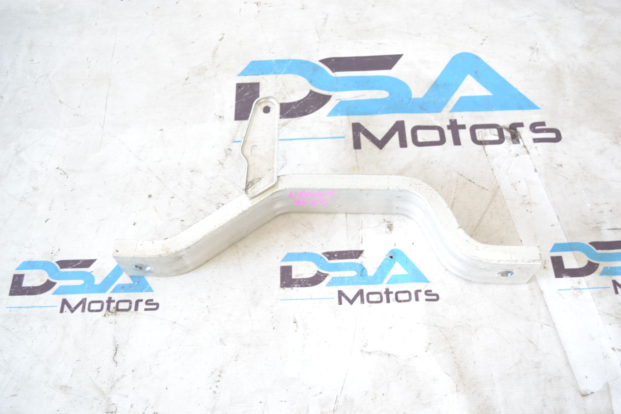 https://ycs.partsauto.market/partsauto-images/thmbs/userImages/b7628e092085f1f91467af1afb6e7630/part/44819793-aee1-4fbd-8398-a2a76bec3345_1785216631294.jpg
