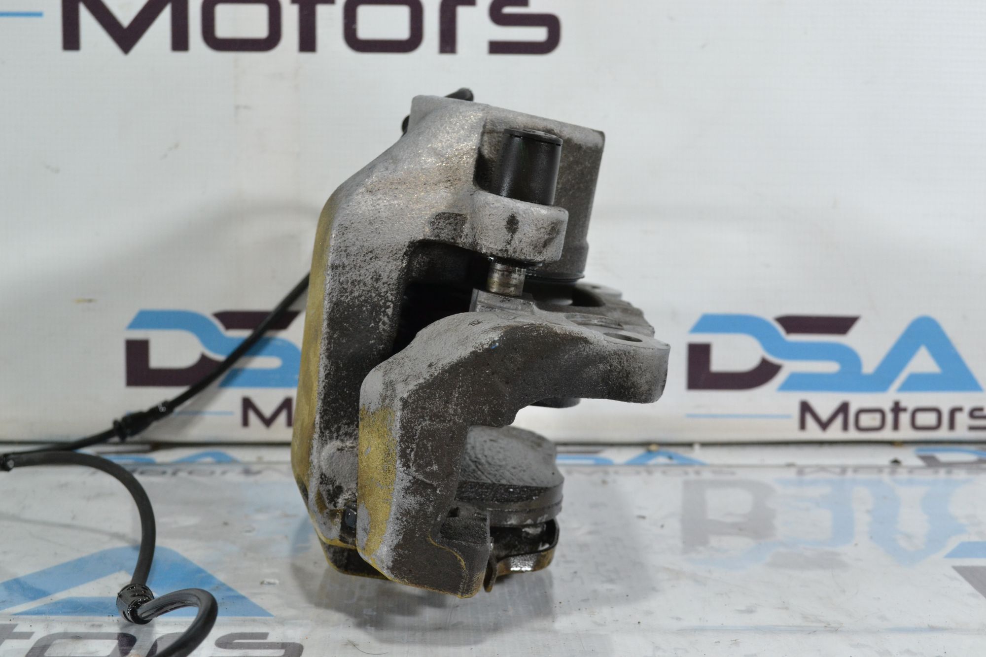https://ycs.partsauto.market/partsauto-images/thmbs/userImages/b7628e092085f1f91467af1afb6e7630/part/44885d56-8c97-4803-bf70-0964705e1ed6_1778071931172.jpg
