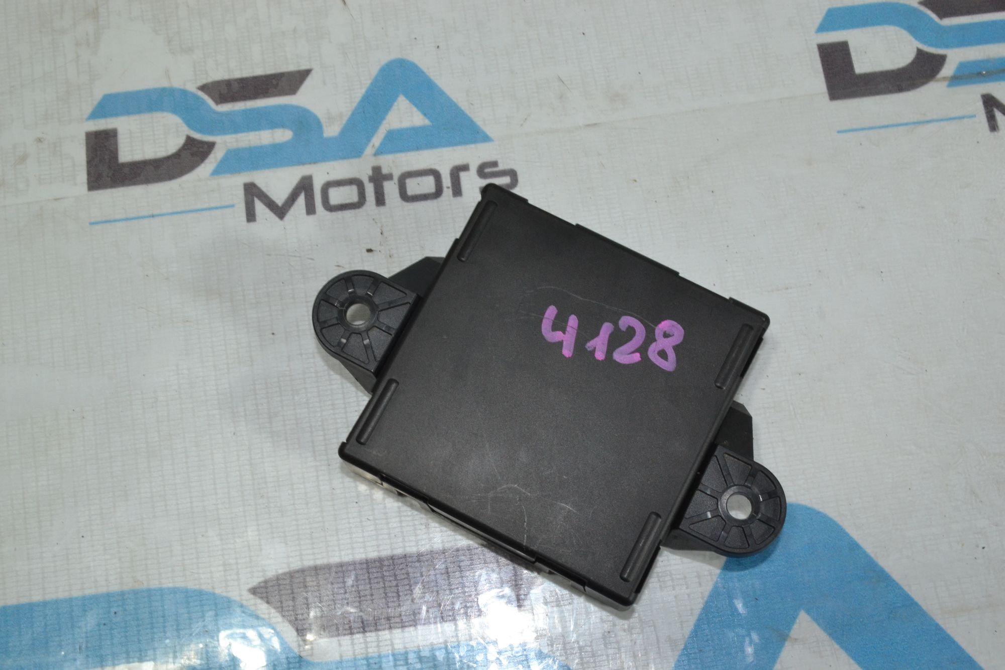 https://ycs.partsauto.market/partsauto-images/thmbs/userImages/b7628e092085f1f91467af1afb6e7630/part/449db6cc-e78d-4335-b923-a46f56093c28_1779889518816.jpg