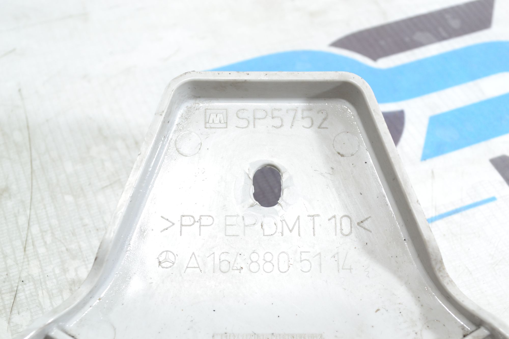 https://ycs.partsauto.market/partsauto-images/thmbs/userImages/b7628e092085f1f91467af1afb6e7630/part/44a4da6d-a111-4fd7-81d0-b7f7d14f9d50_1783344669328.jpg